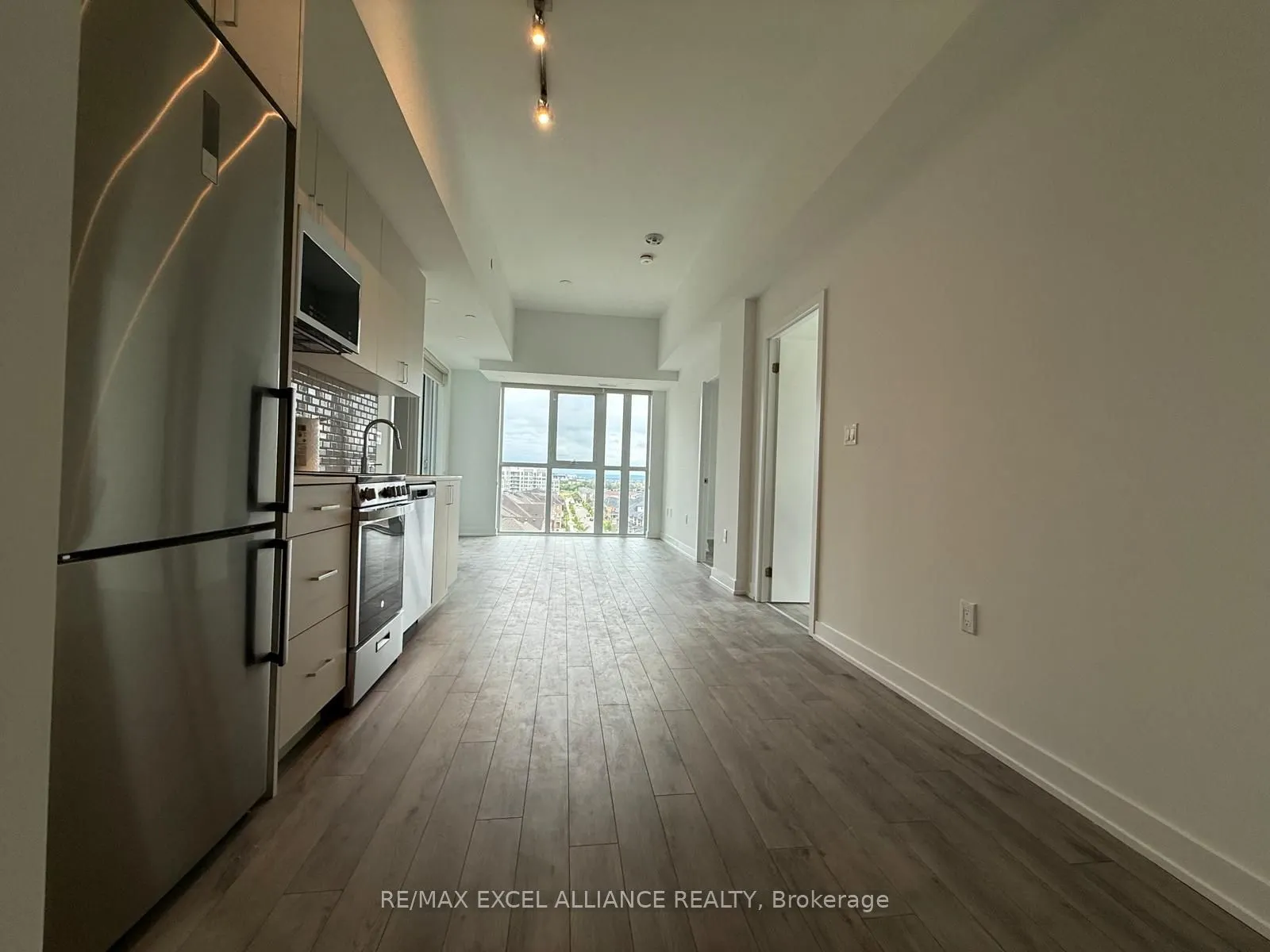 1005 Dundas Street E, #735