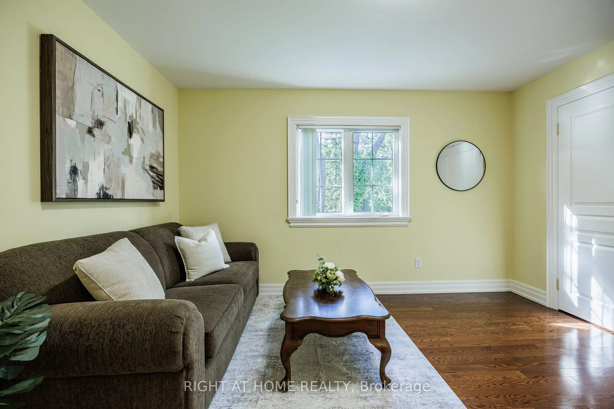 2 Fairway Road