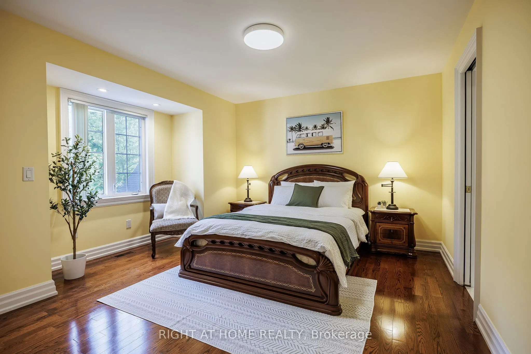 2 Fairway Road
