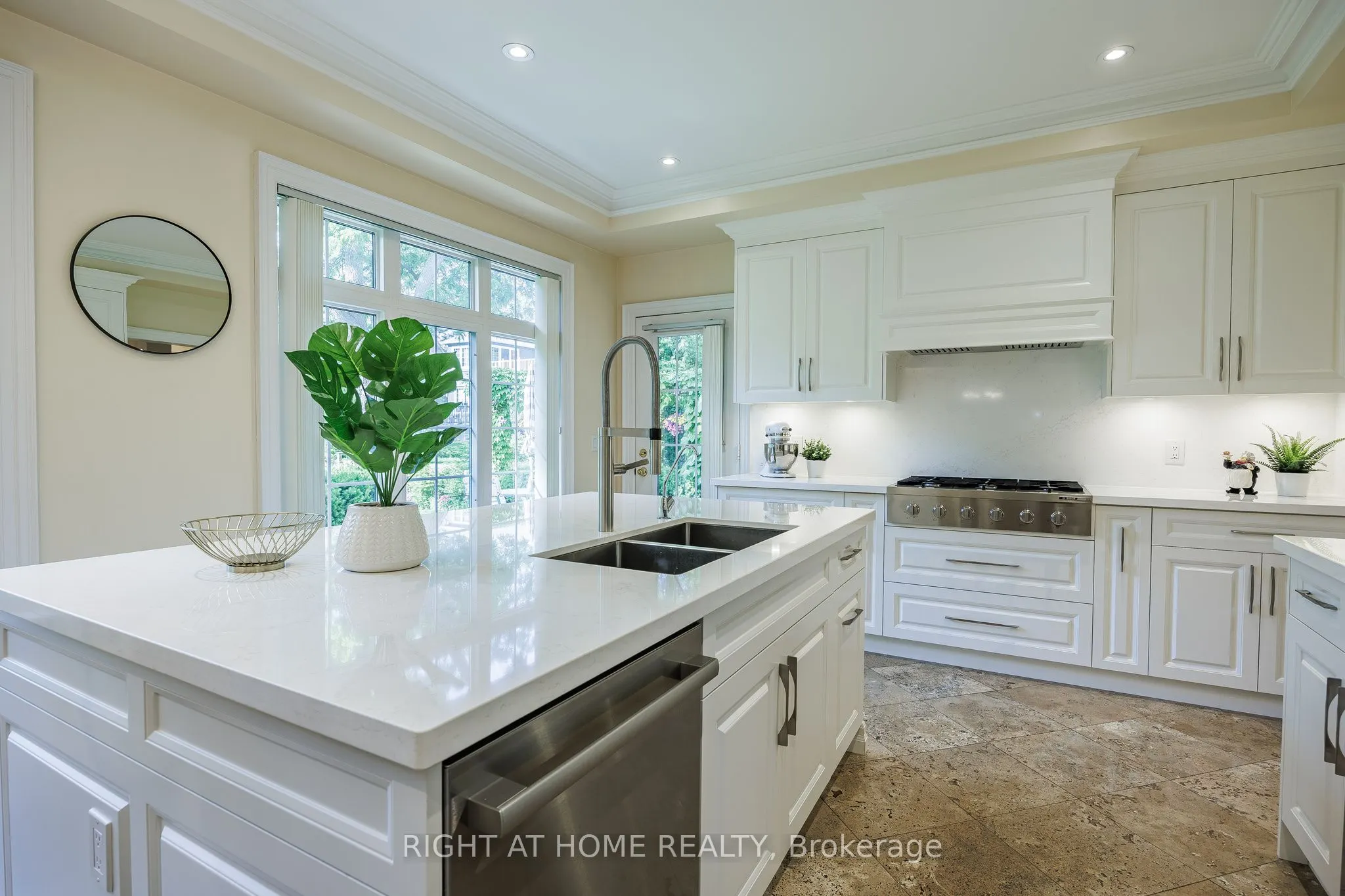 2 Fairway Road