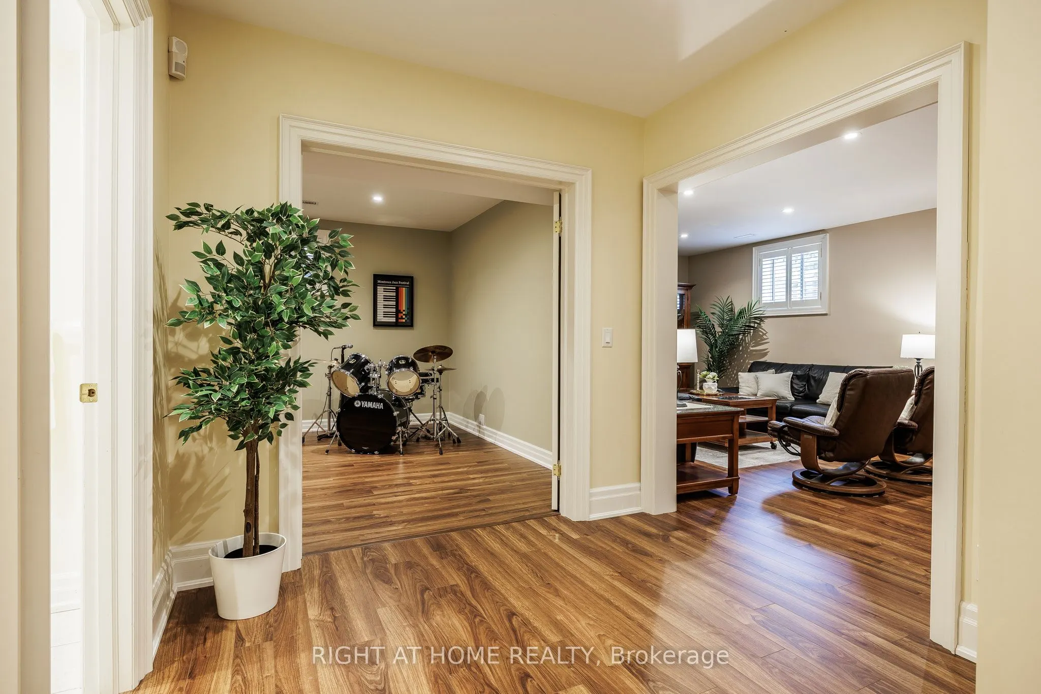 2 Fairway Road