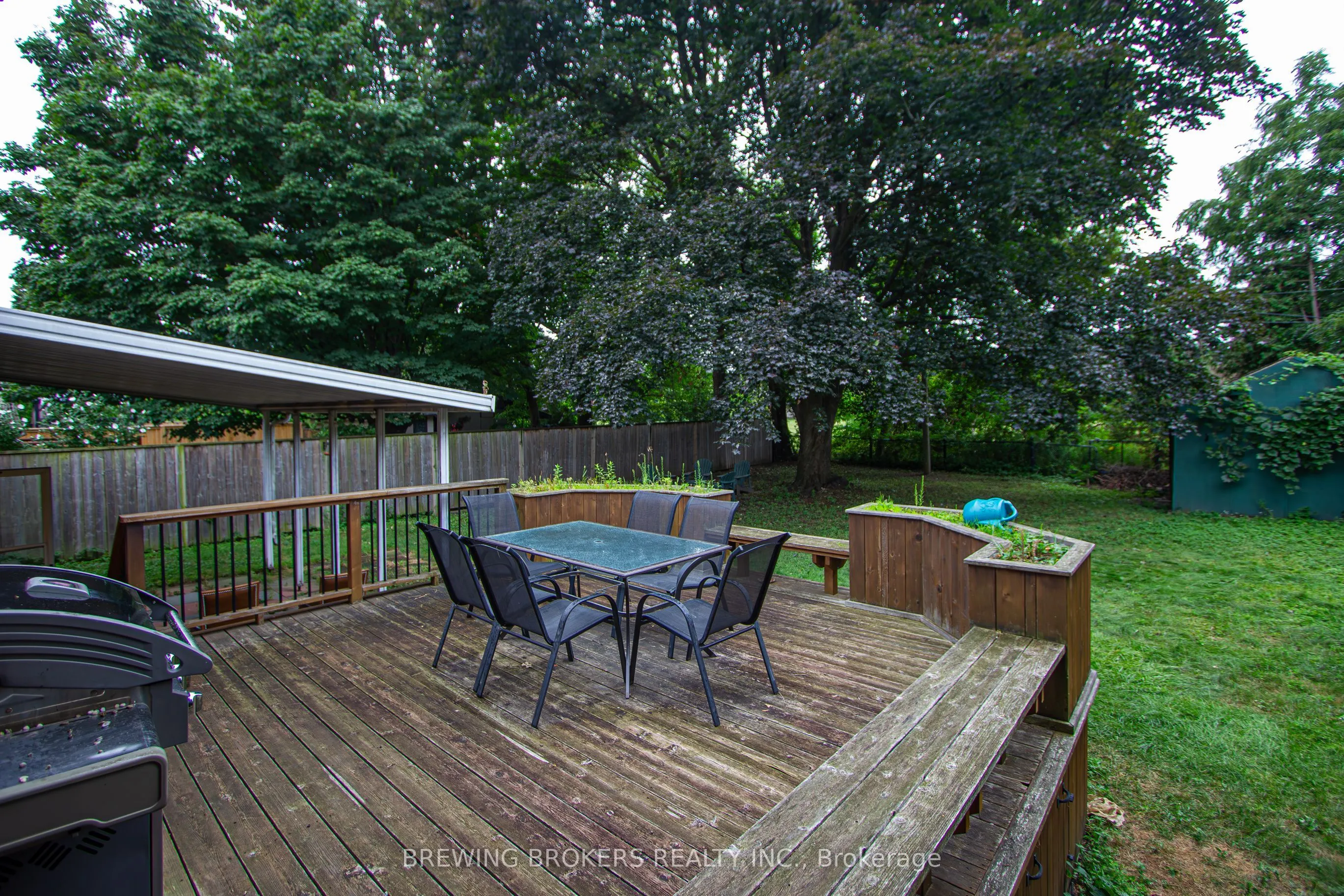 1536 Applewood Road