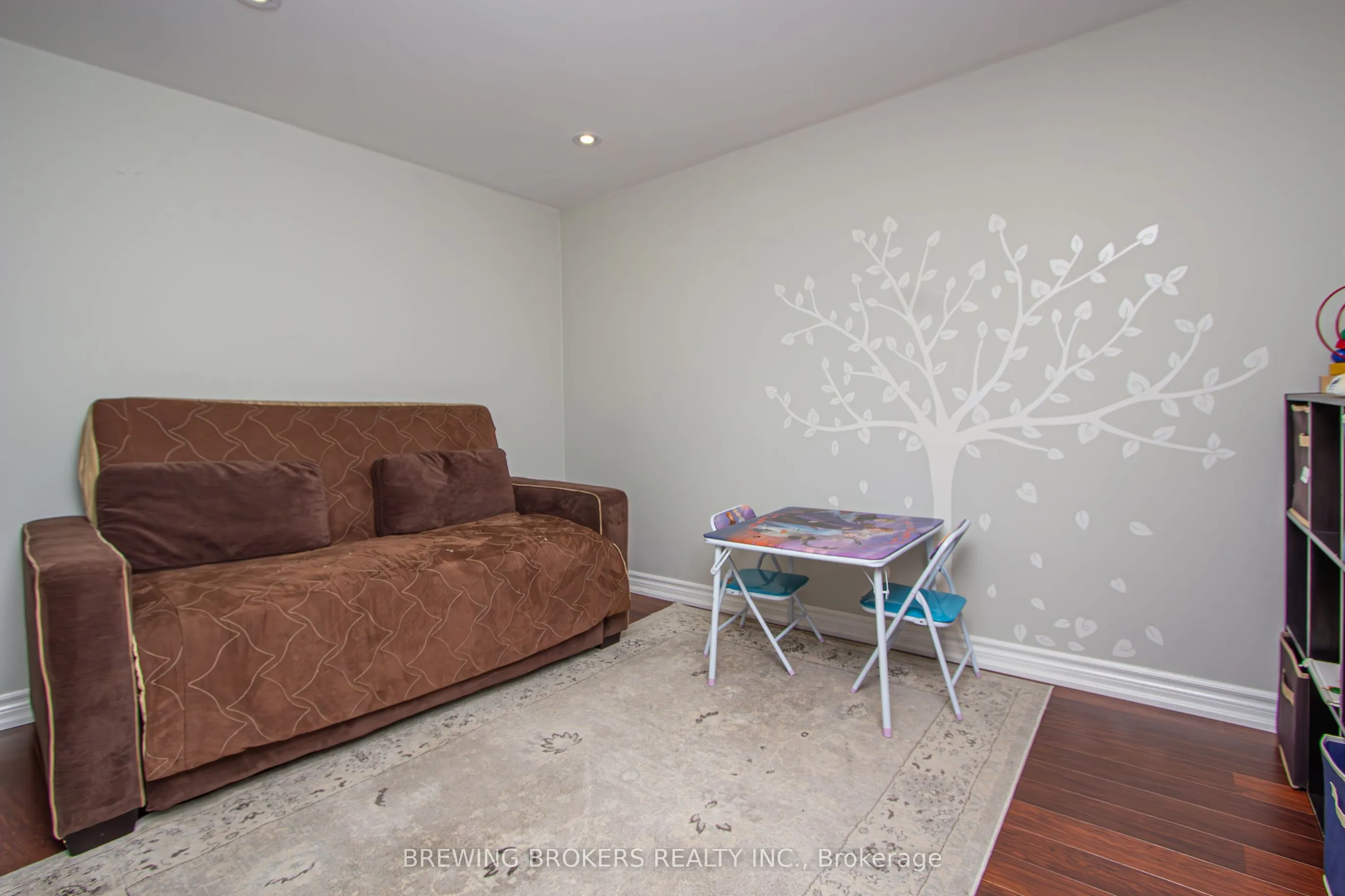 1536 Applewood Road