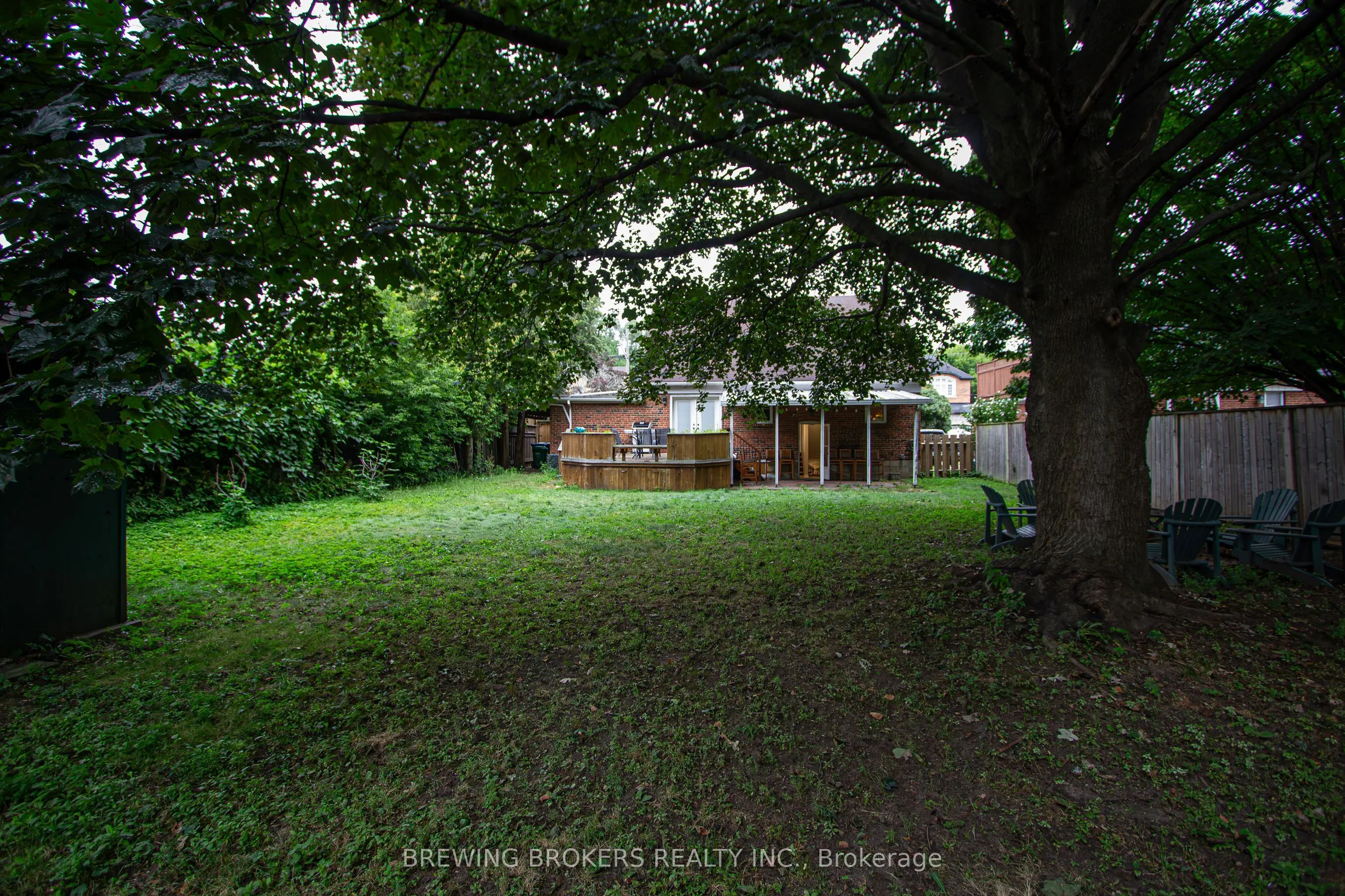 1536 Applewood Road