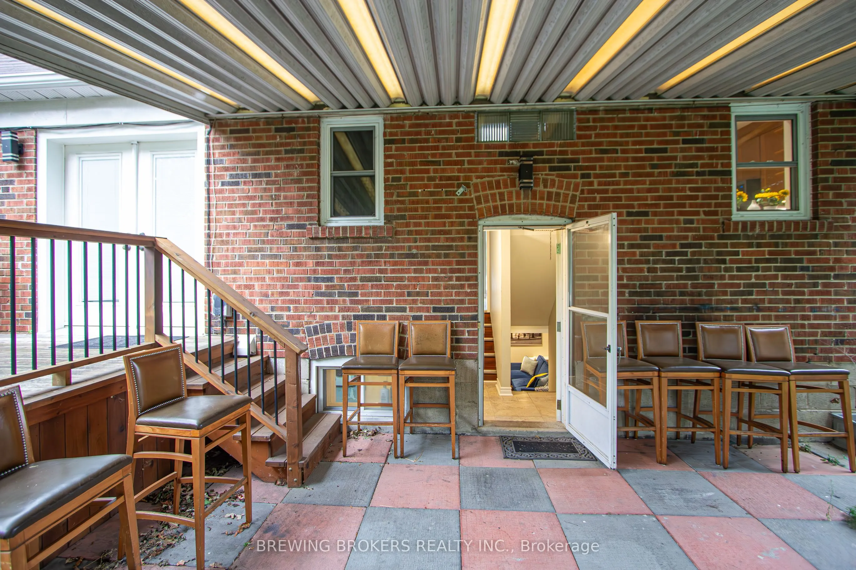 1536 Applewood Road
