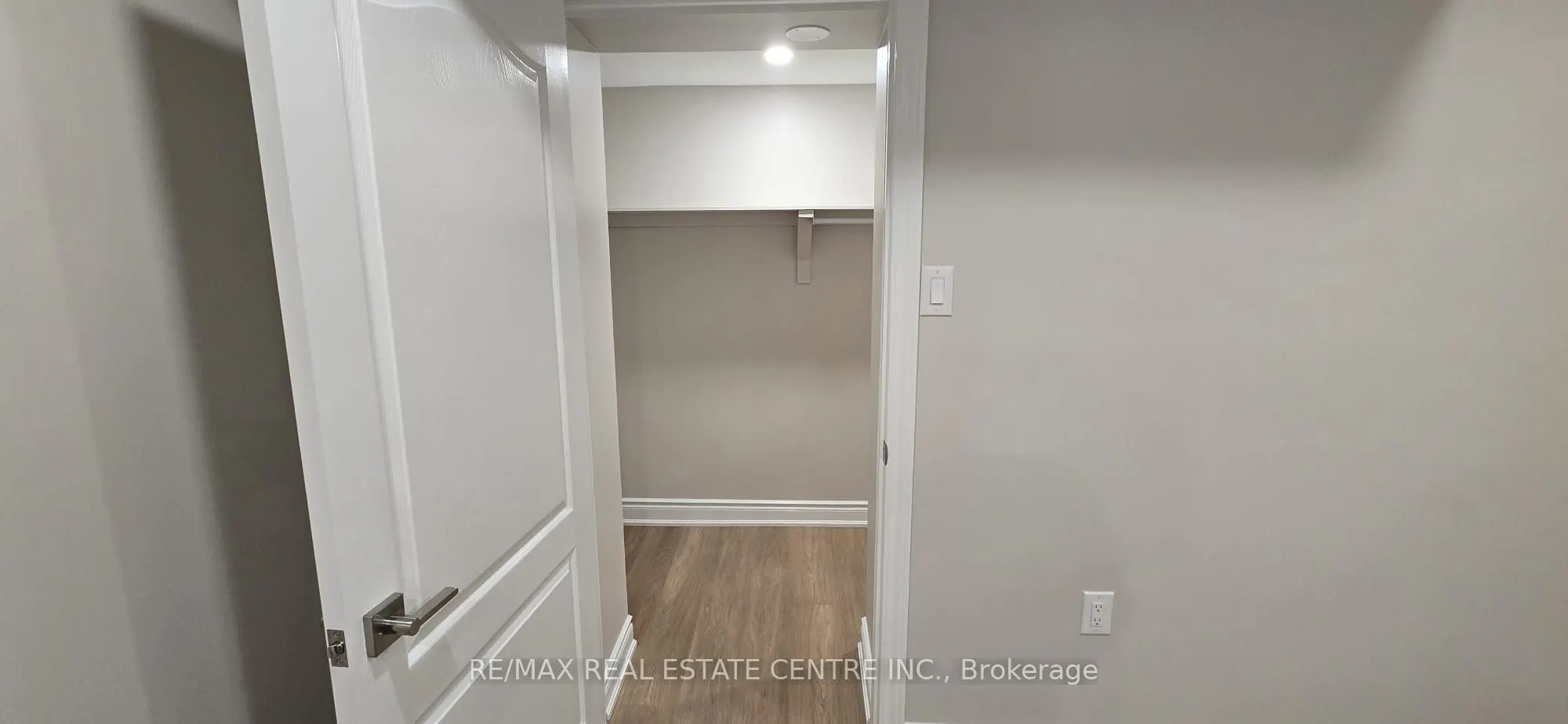389-1 Nairn Circle, #Bsmt.