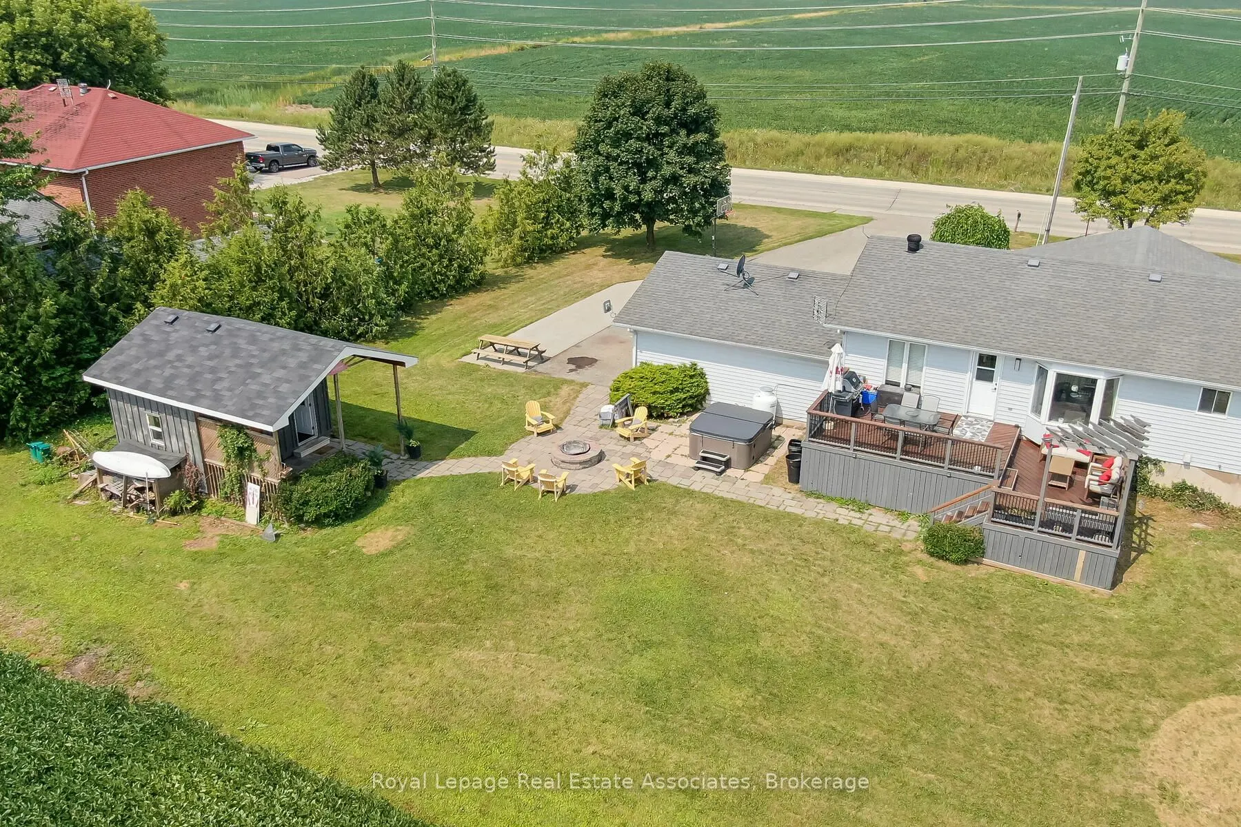 13318 10 Side Road