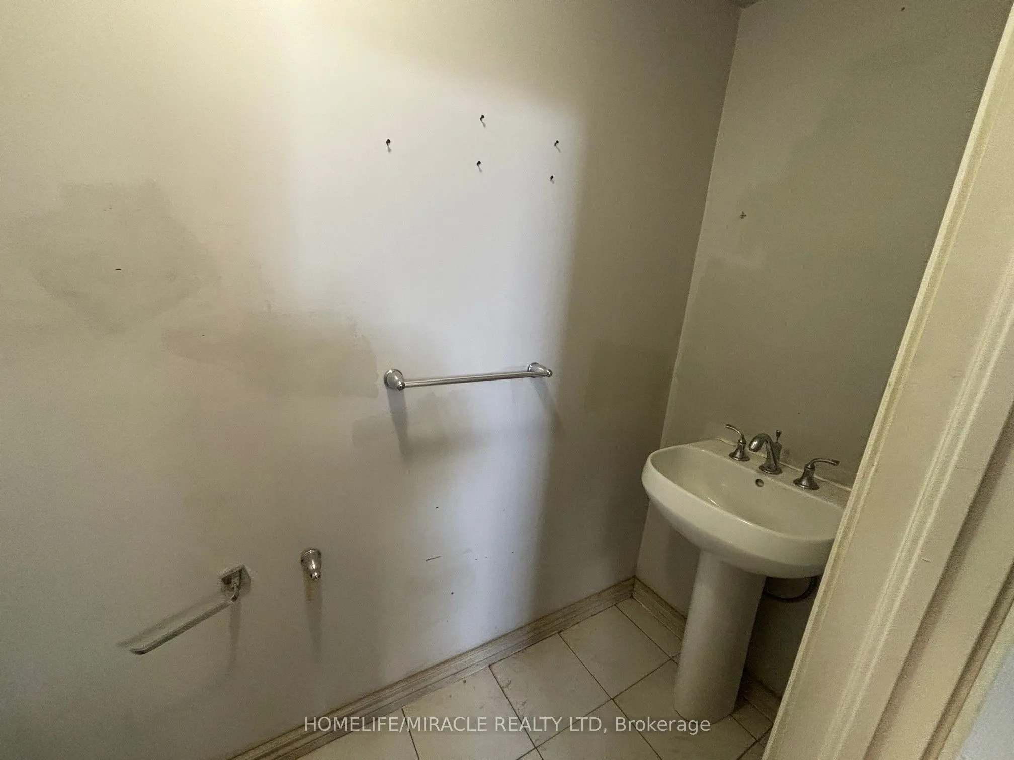 3153 - 3155 Steeles Avenue, #1