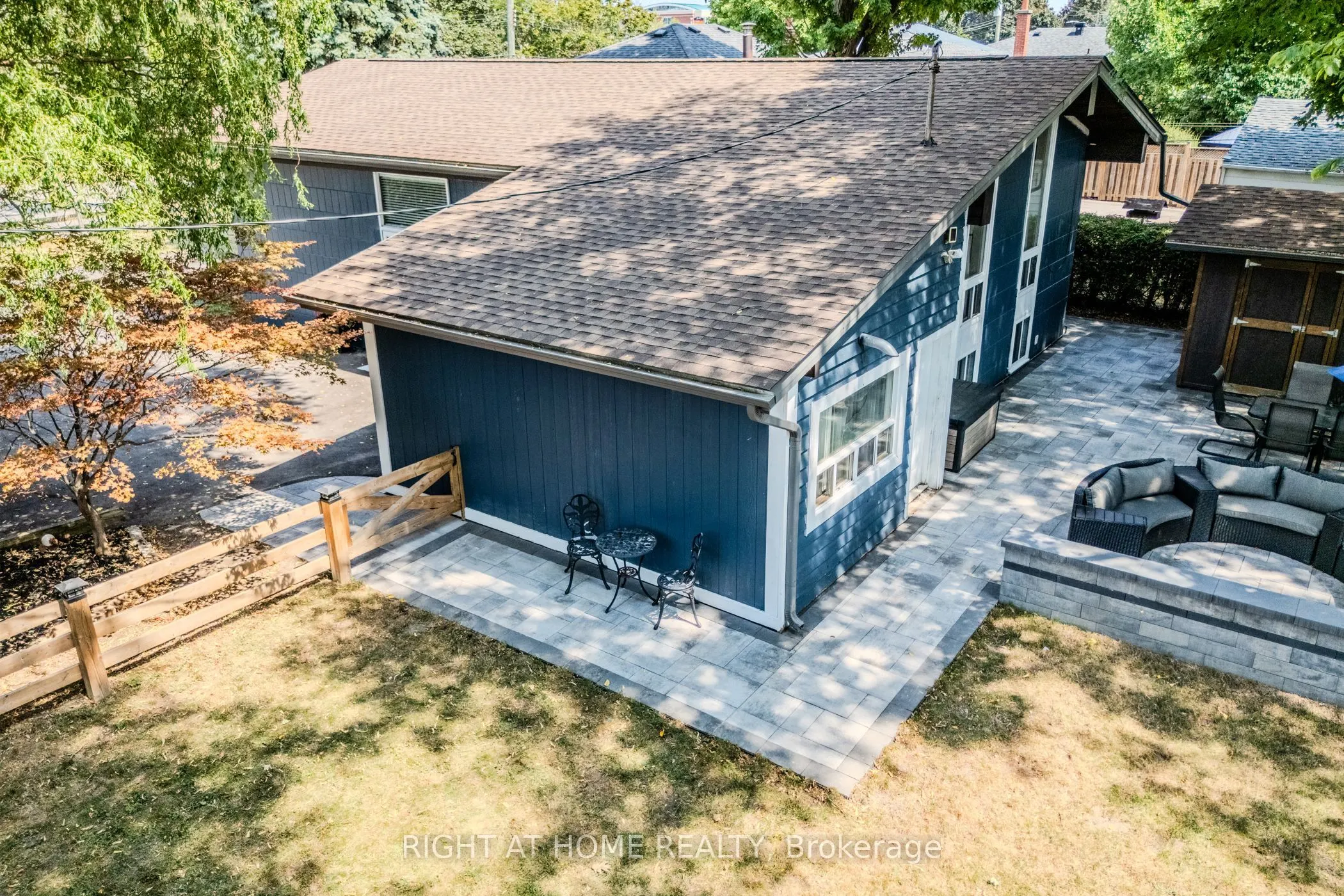 2 Prince Charles Drive