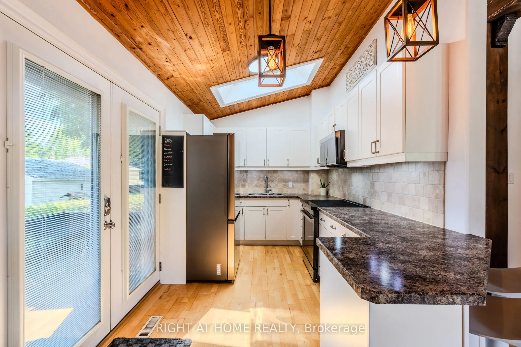 2 Prince Charles Drive