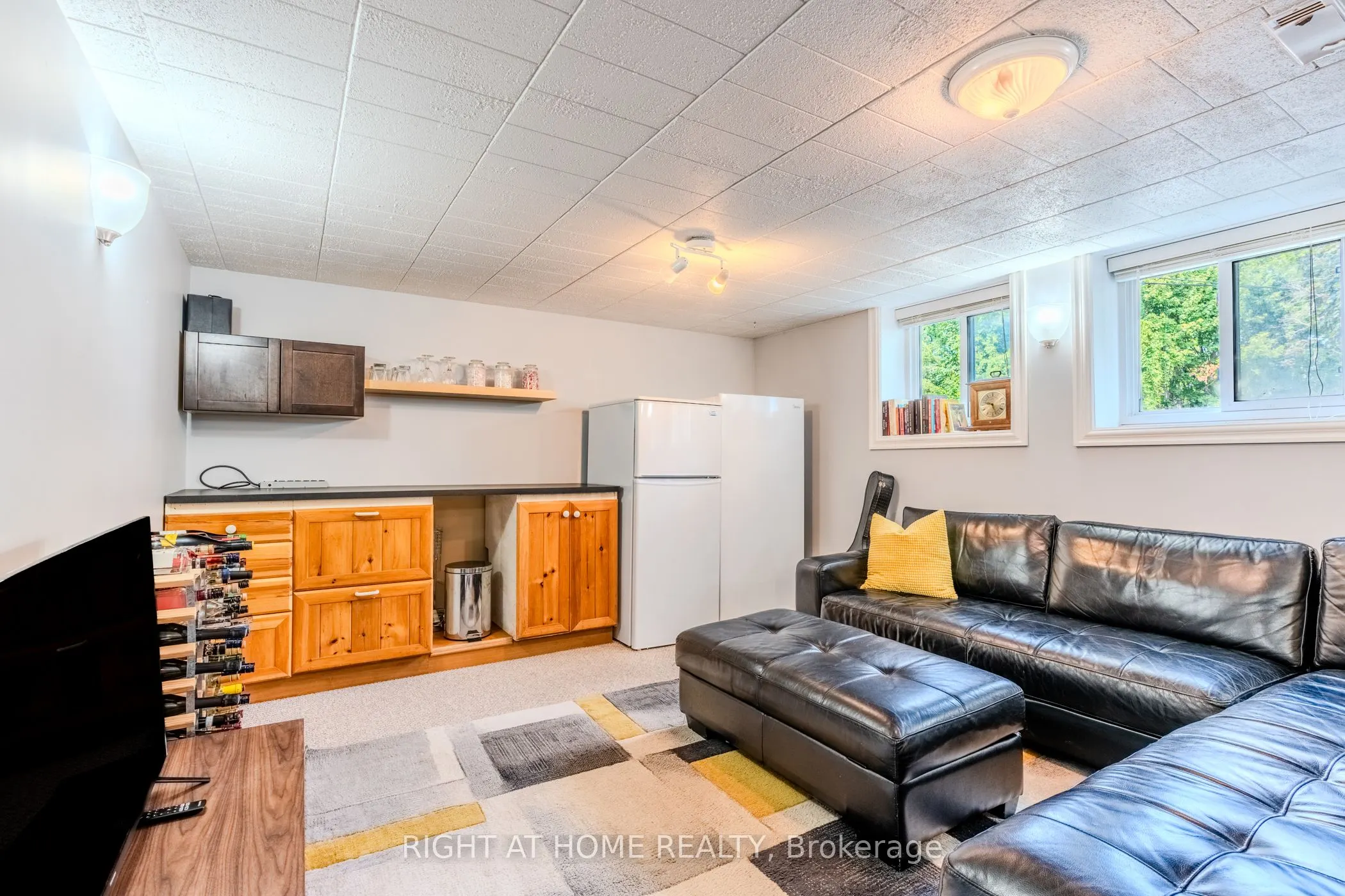 2 Prince Charles Drive