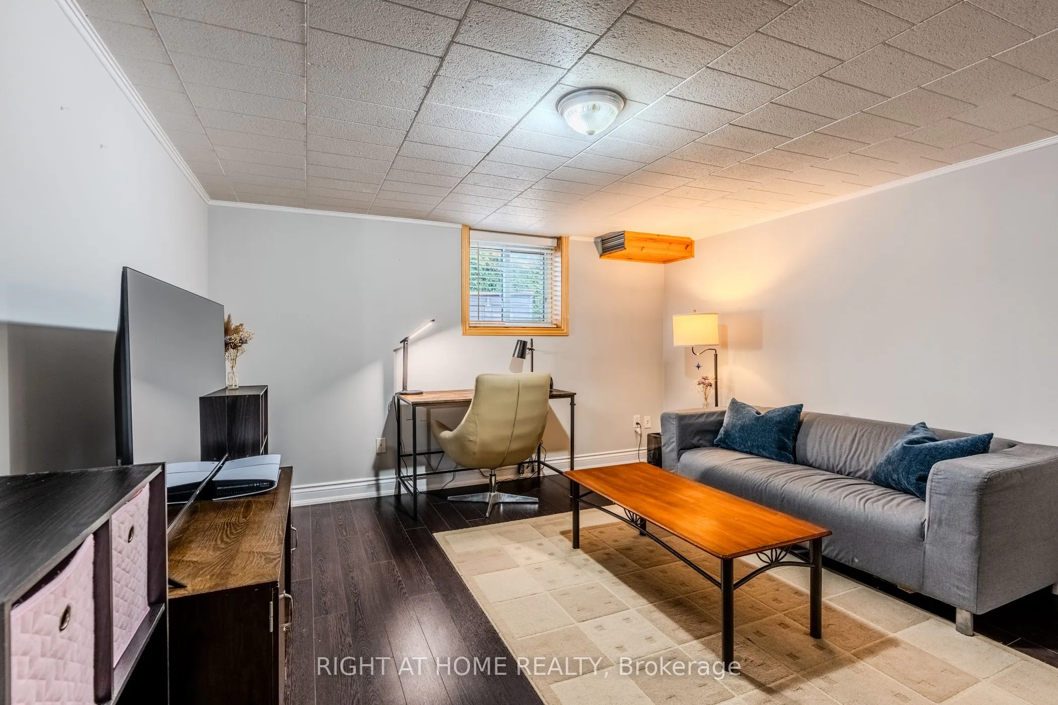 2 Prince Charles Drive
