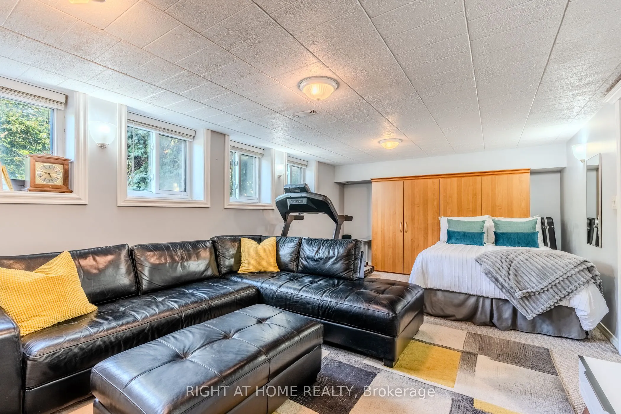 2 Prince Charles Drive