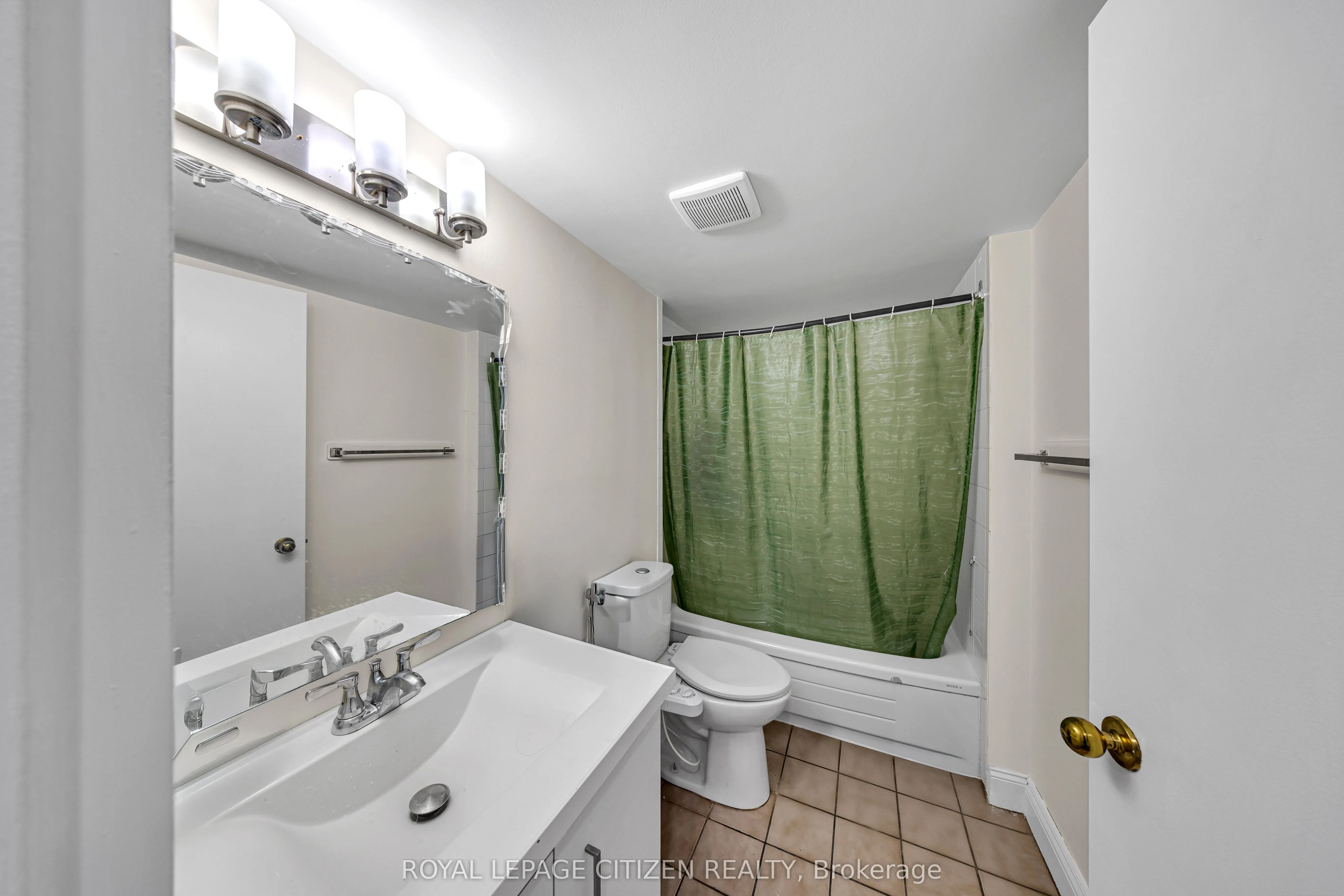 4205 Shipp Drive, #301