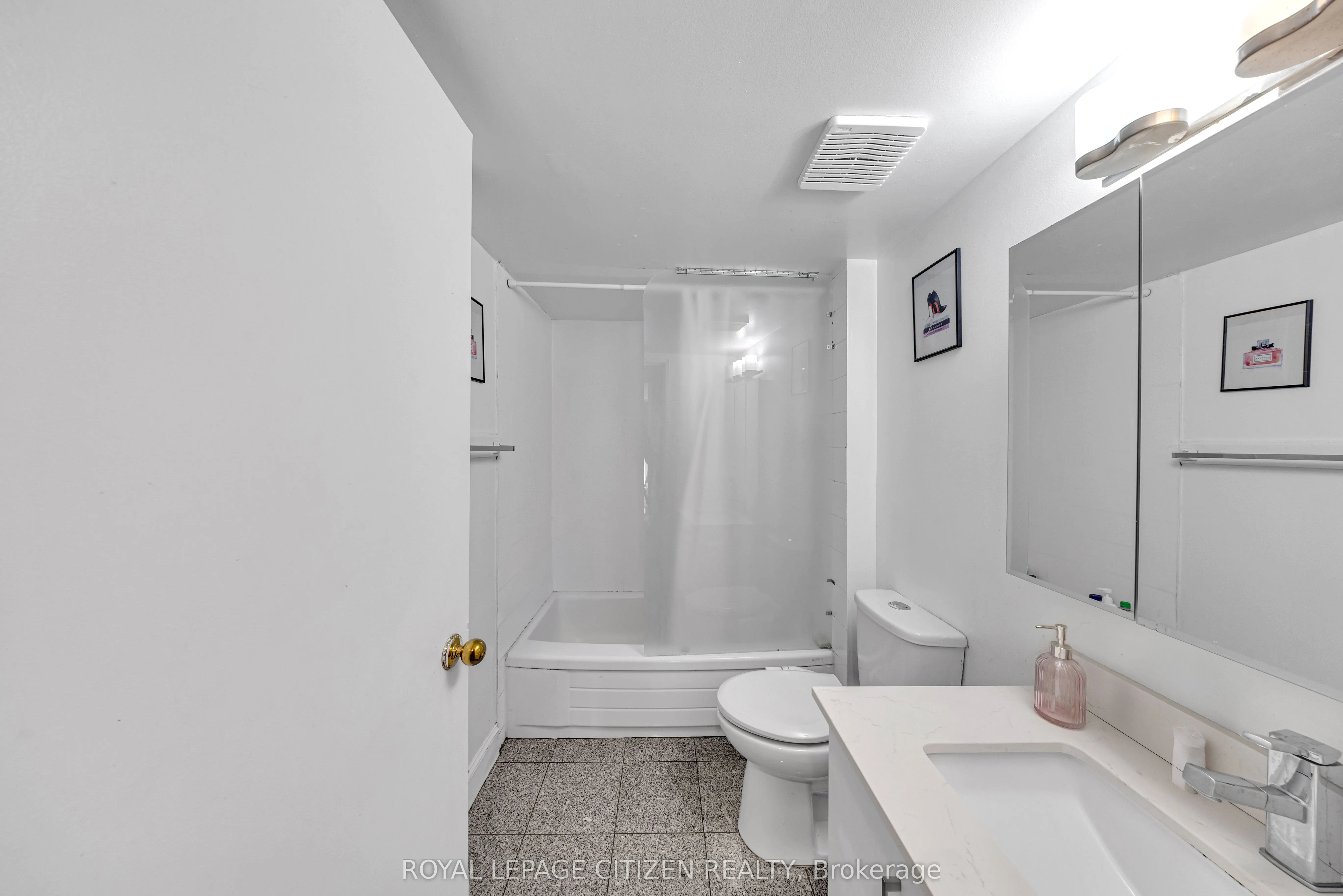 4205 Shipp Drive, #301