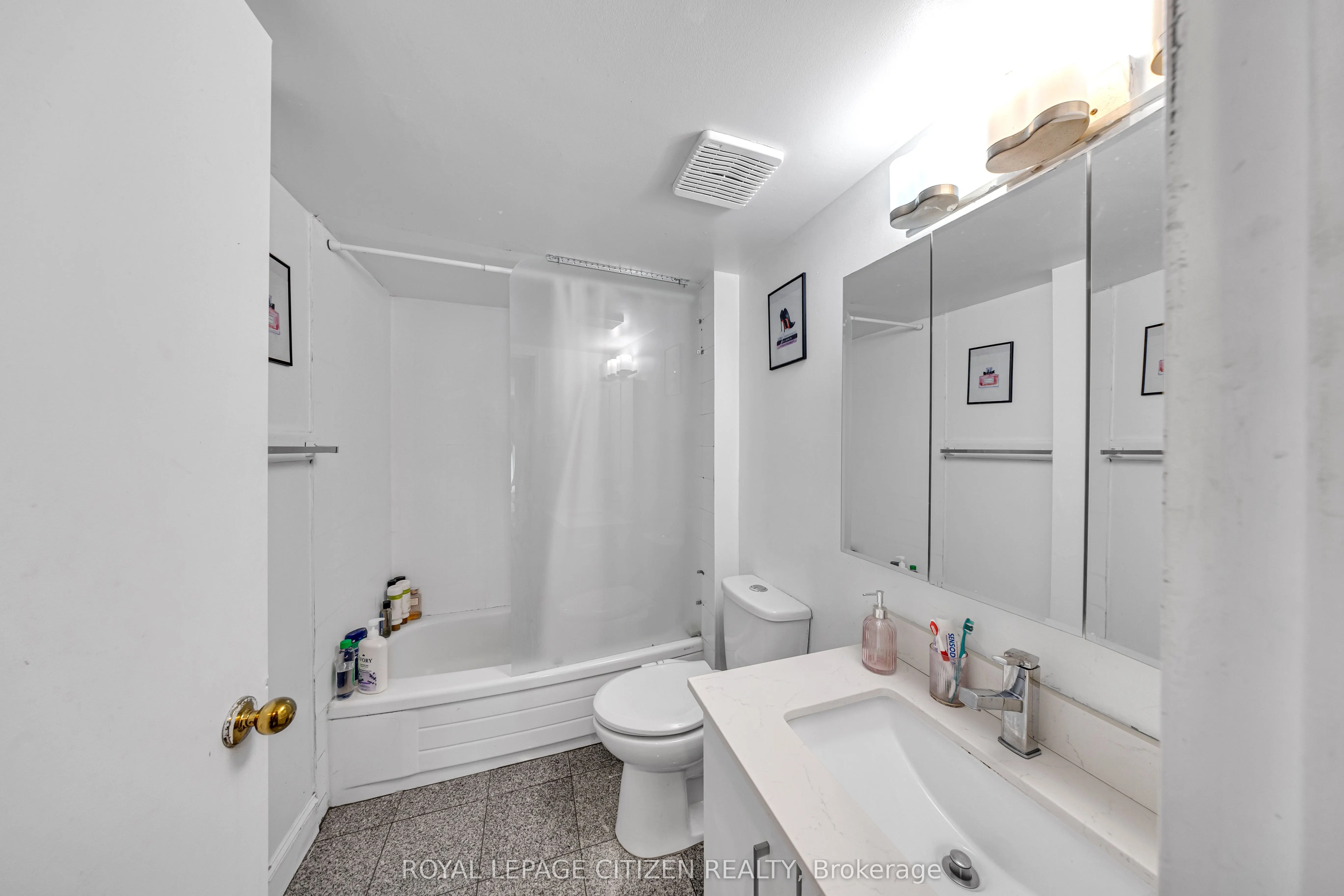 4205 Shipp Drive, #301