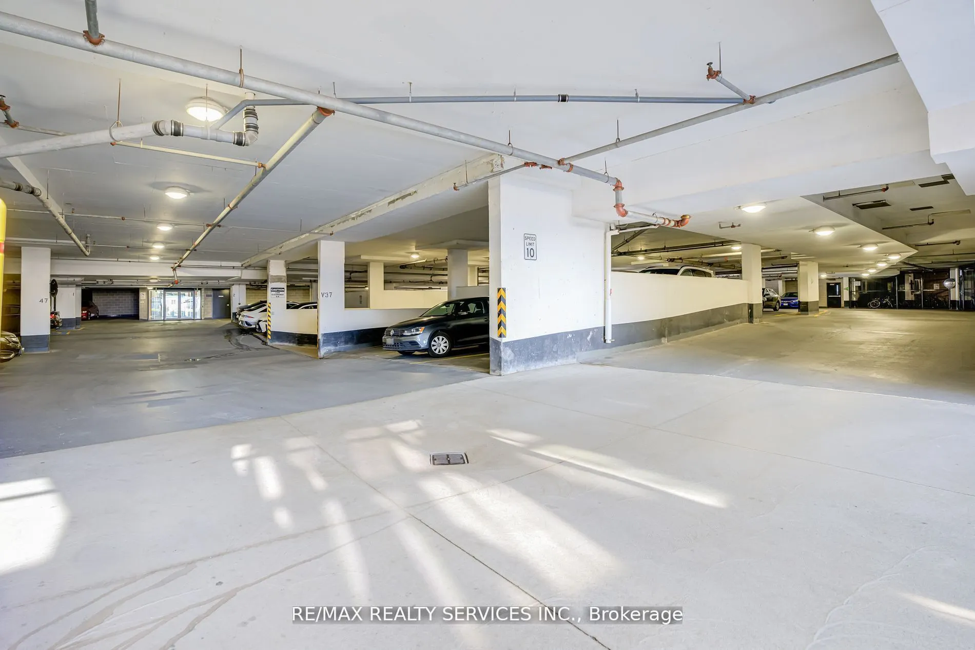 5220 Dundas Street, #1