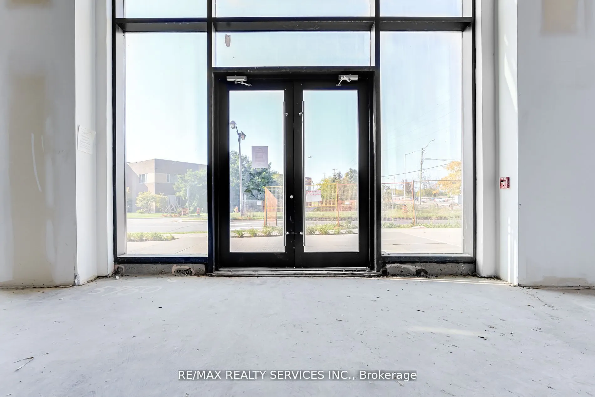 5220 Dundas Street, #1