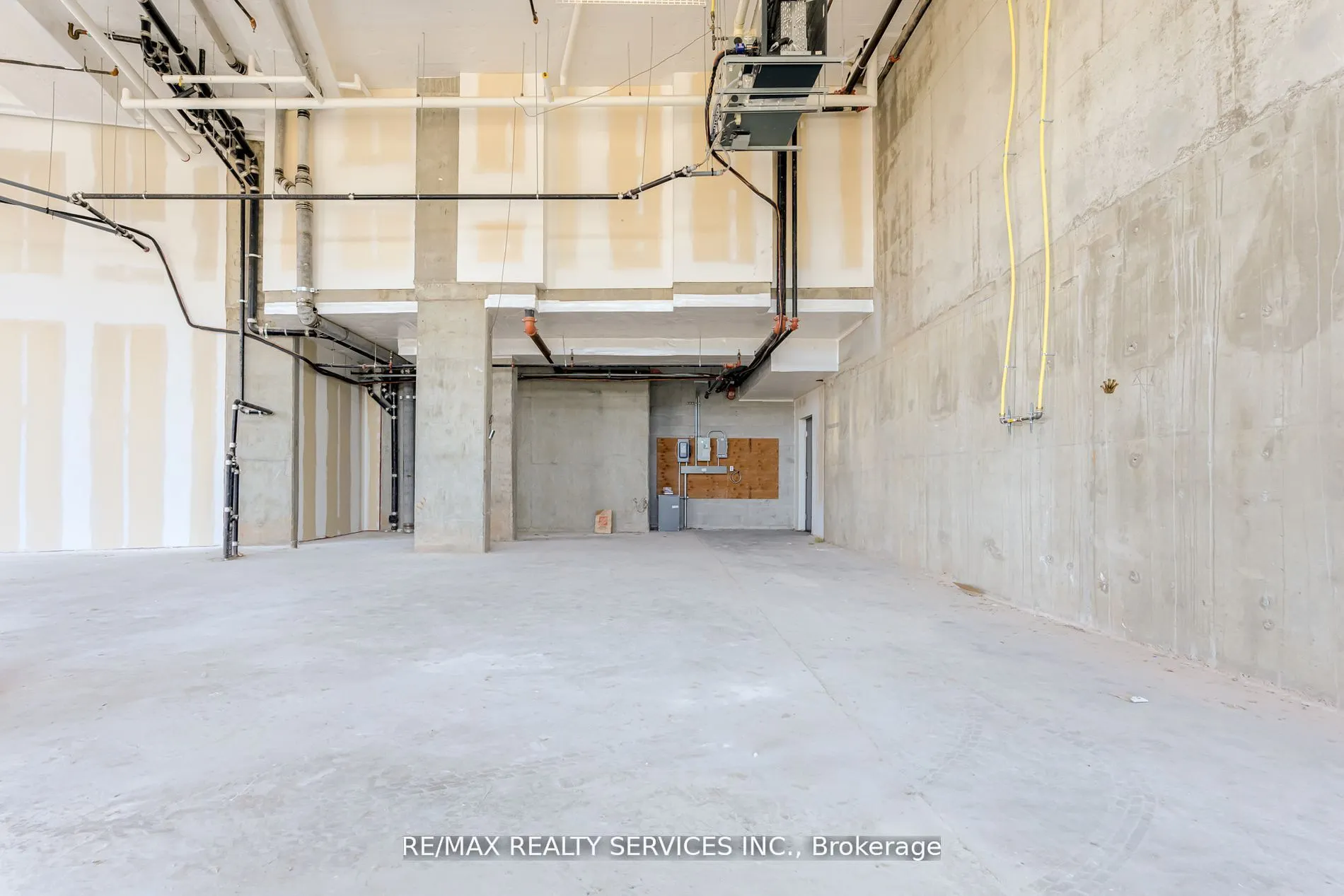 5220 Dundas Street, #1