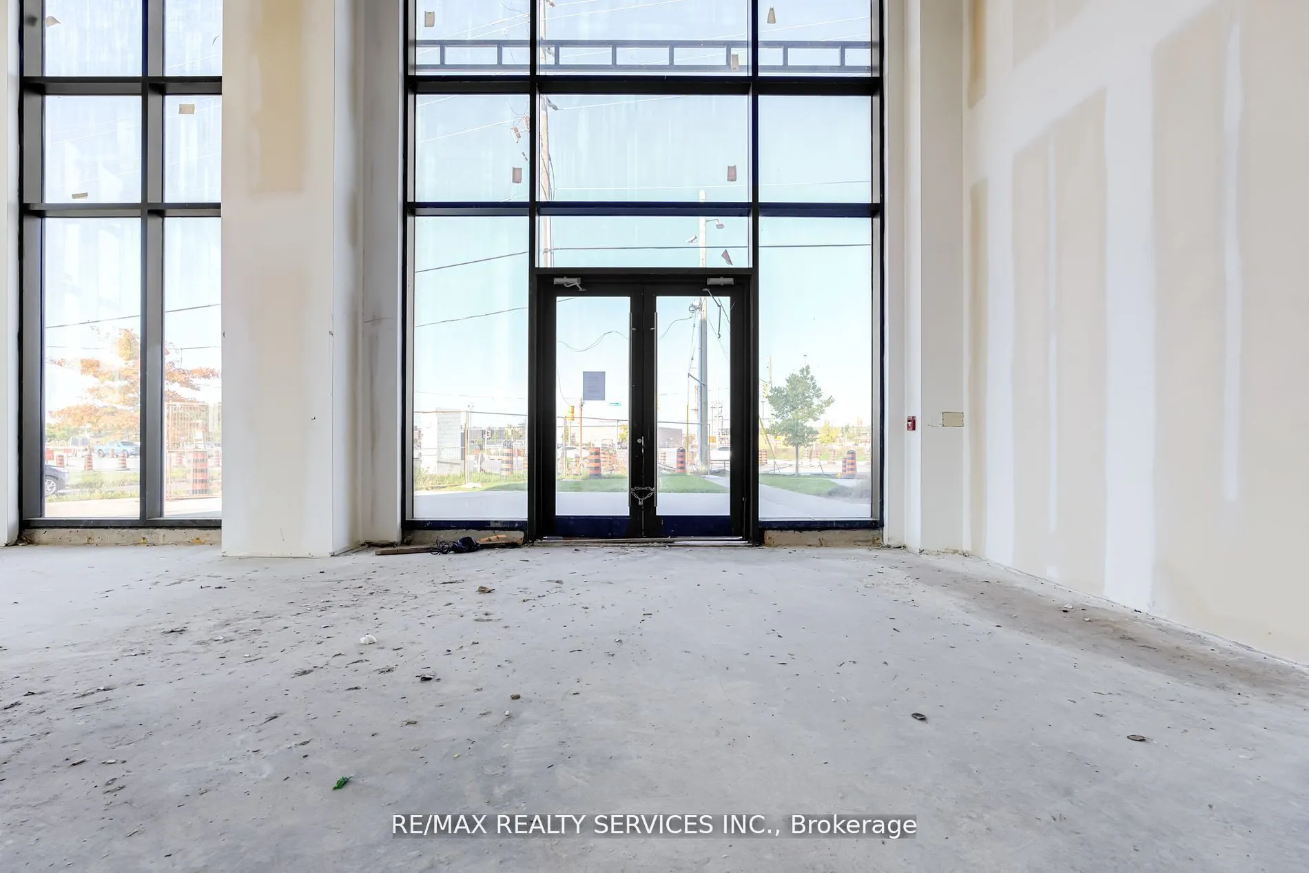 5220 Dundas Street, #1B