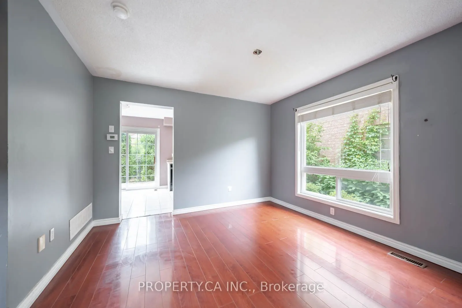 16 Fidelity Avenue