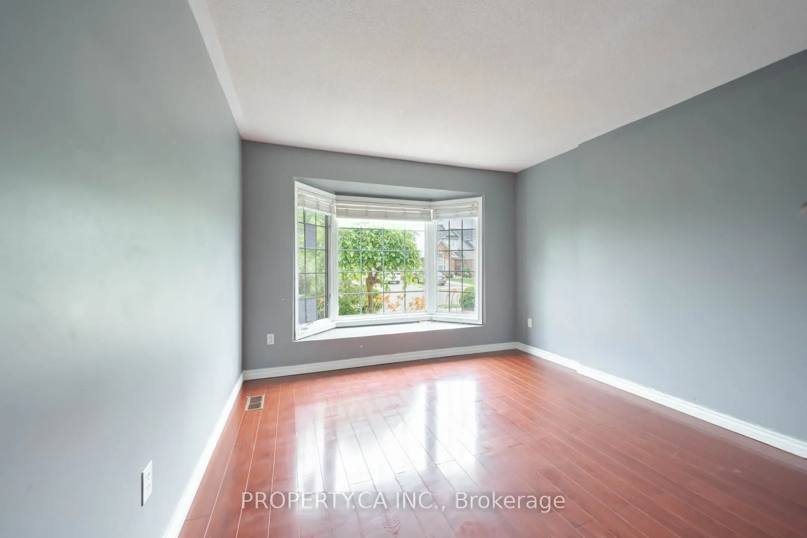 16 Fidelity Avenue