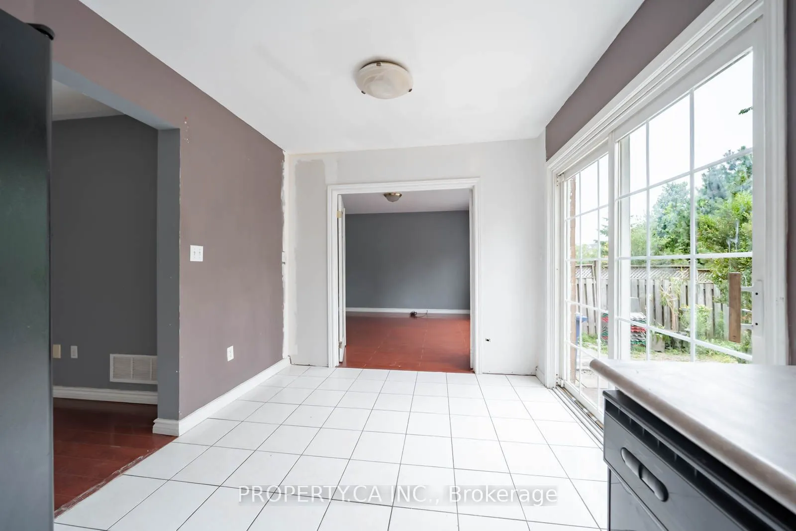 16 Fidelity Avenue