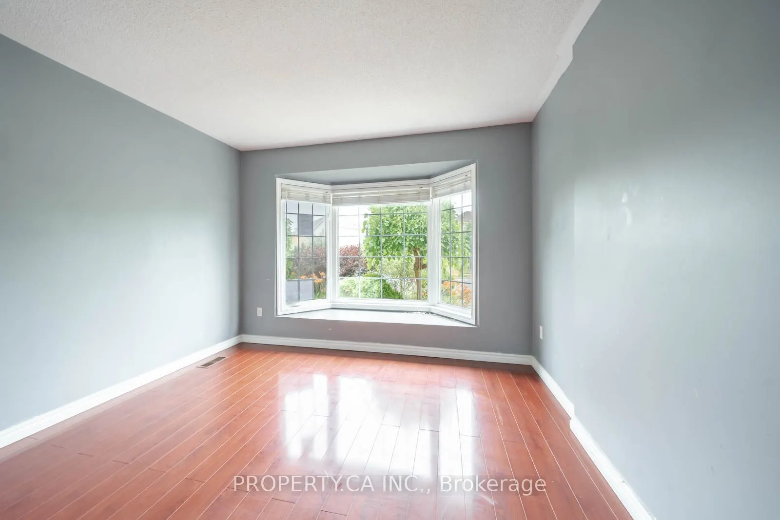 16 Fidelity Avenue