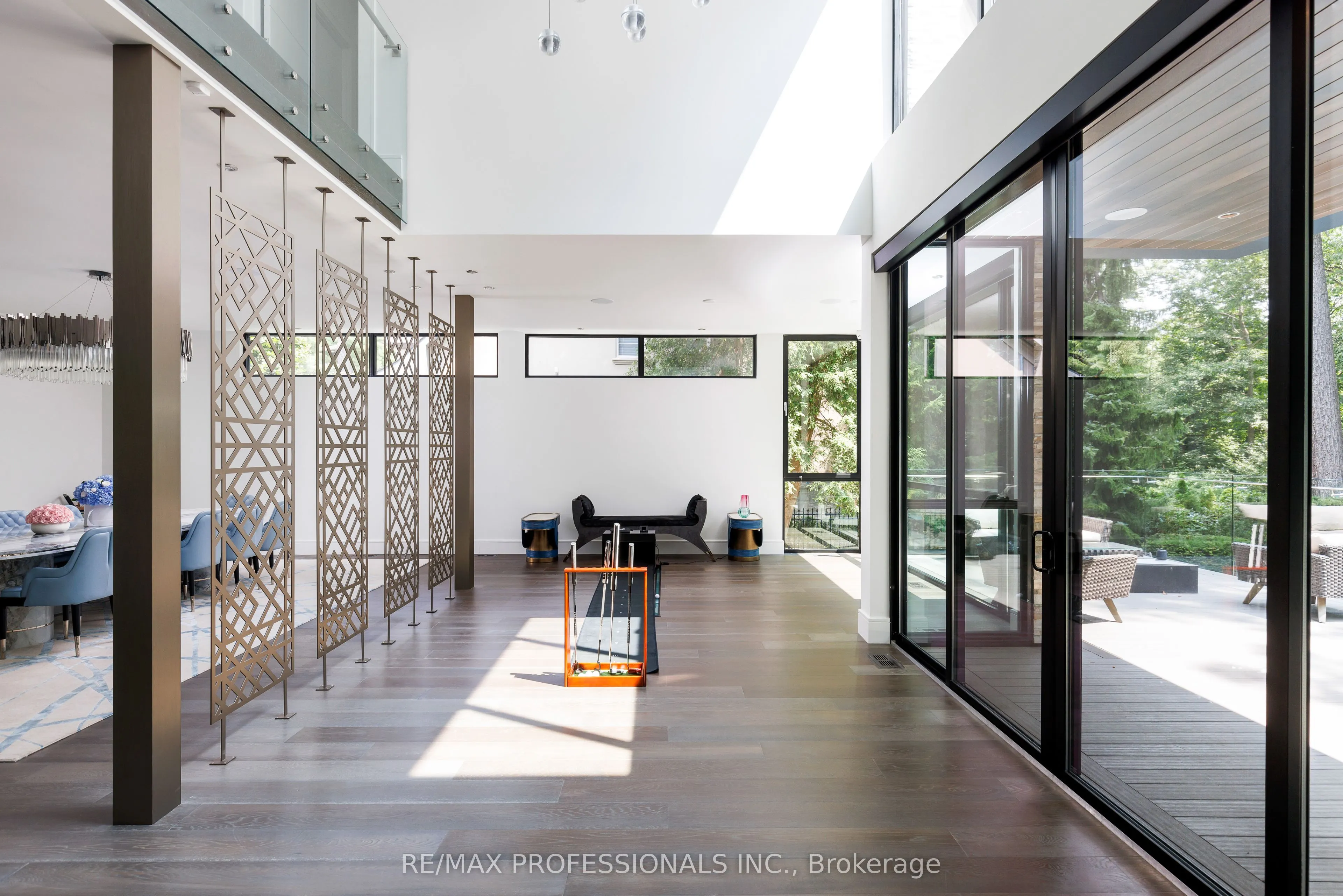 7 Ashley Park Road