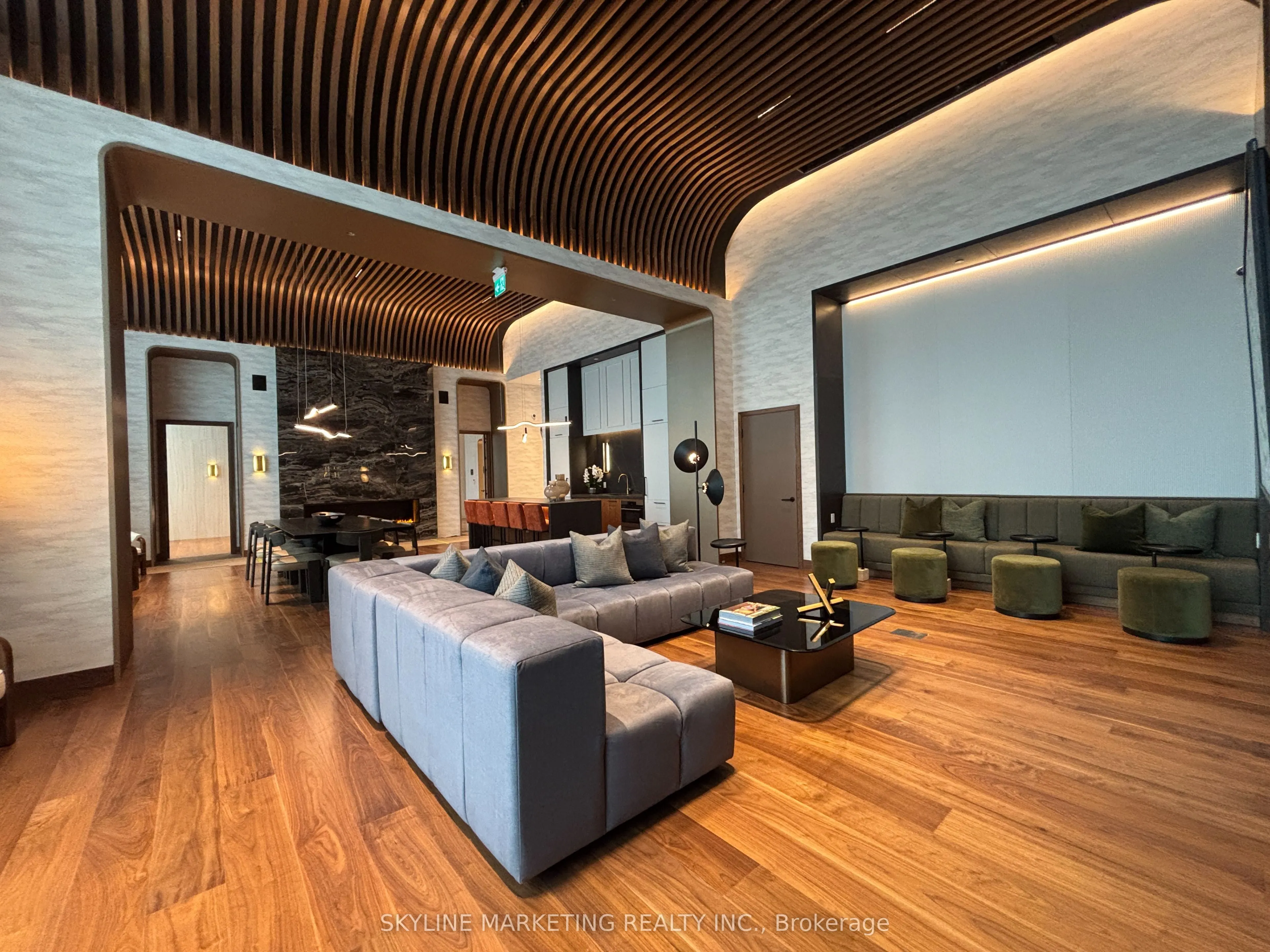 3240 William Colston Avenue, #809