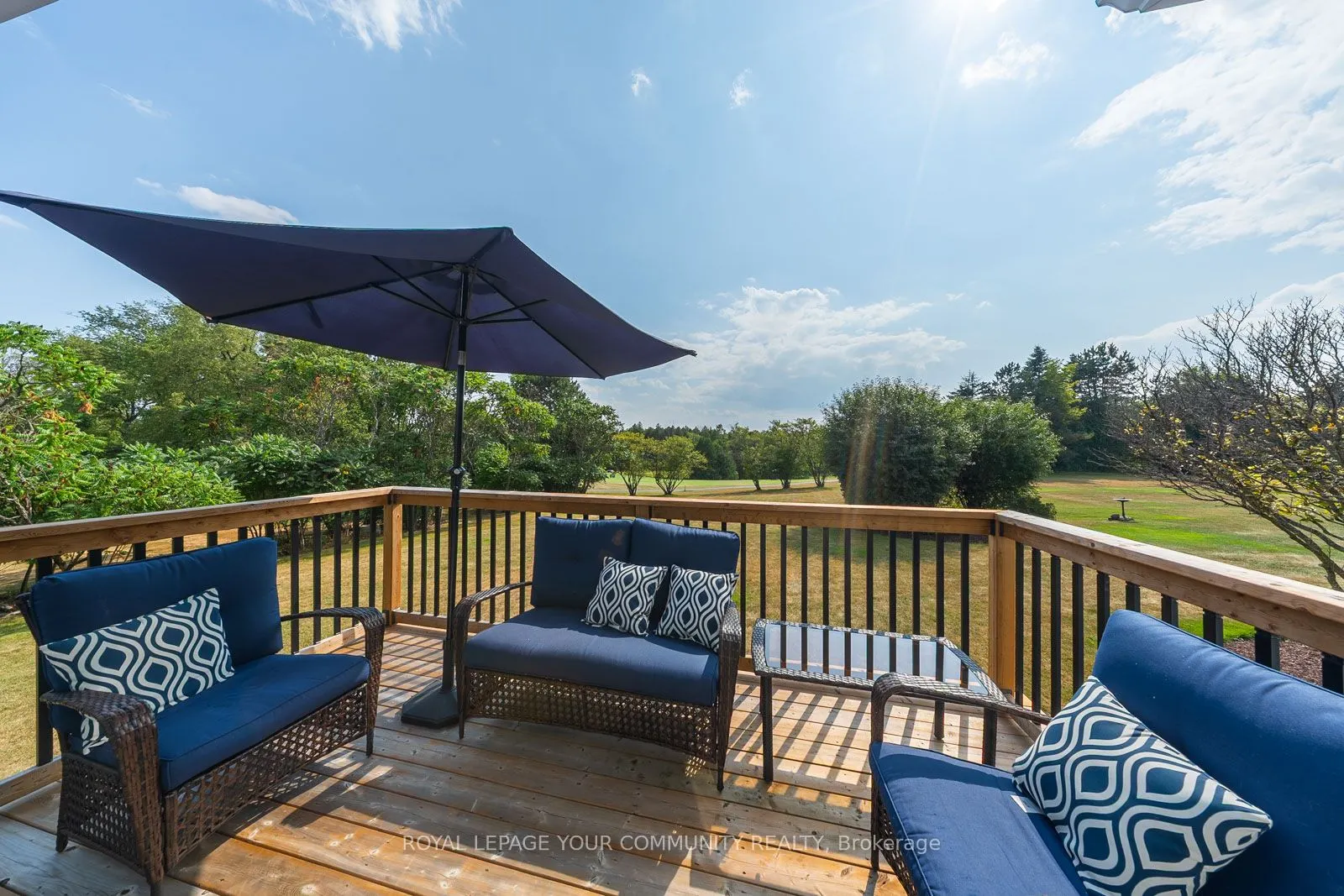 6 Creekside Court