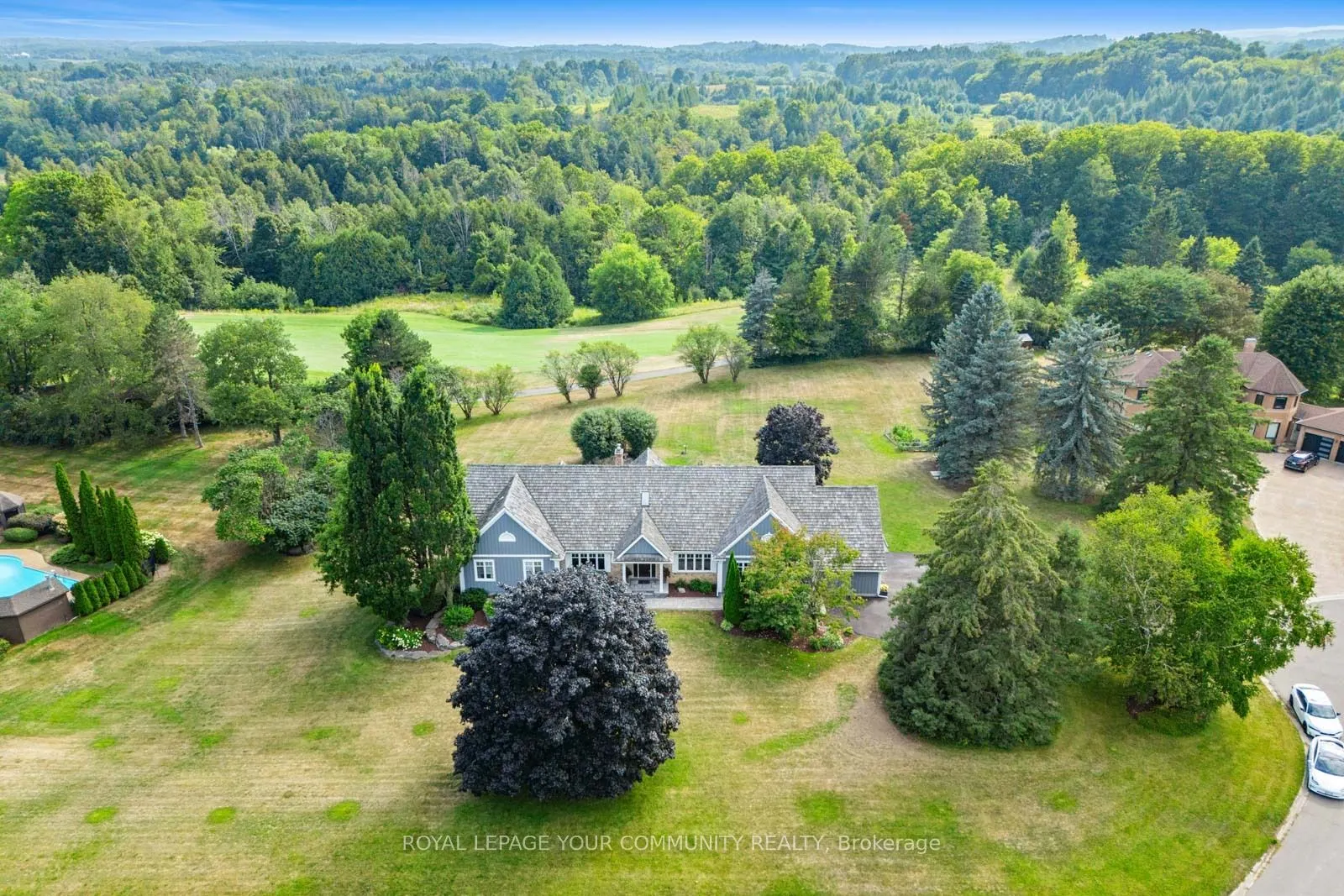 6 Creekside Court