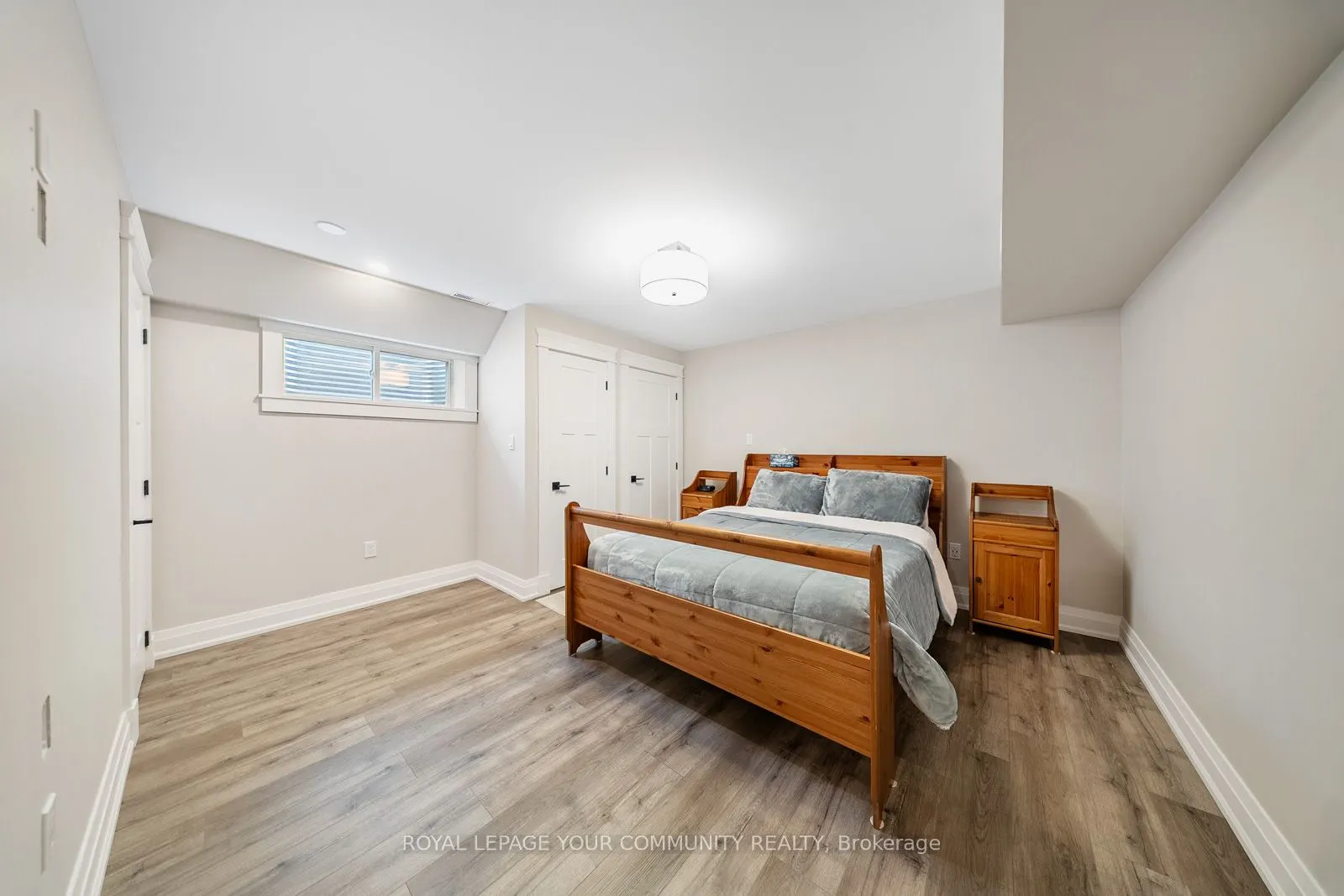 6 Creekside Court