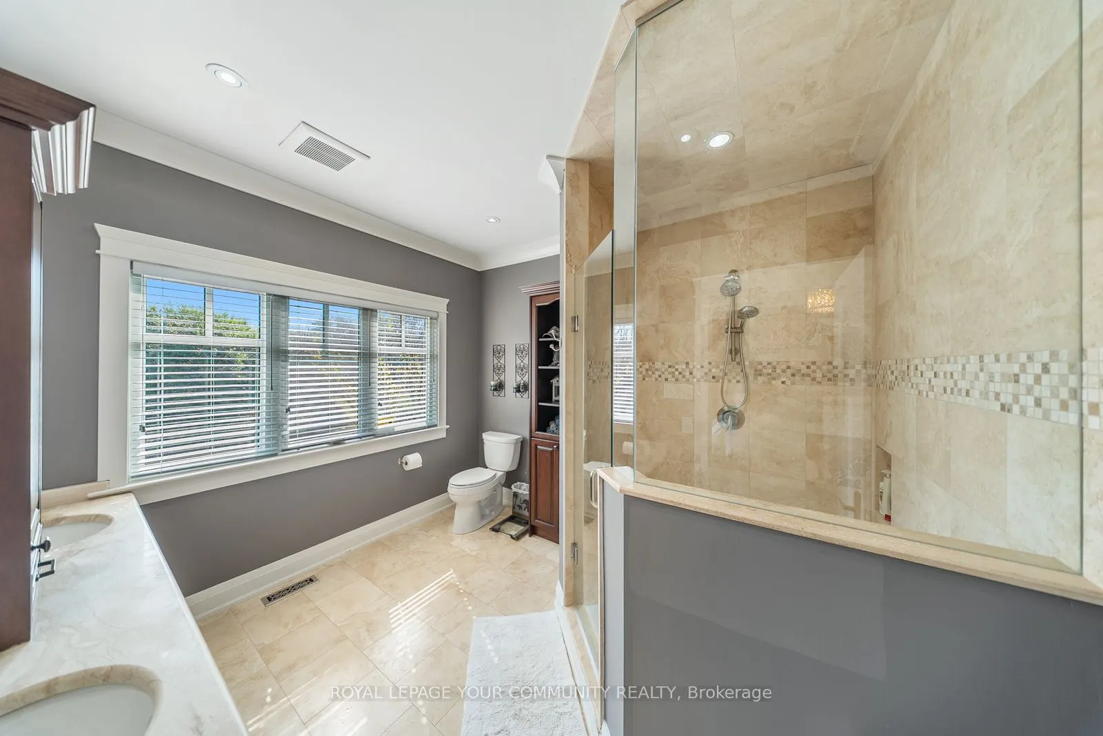 6 Creekside Court