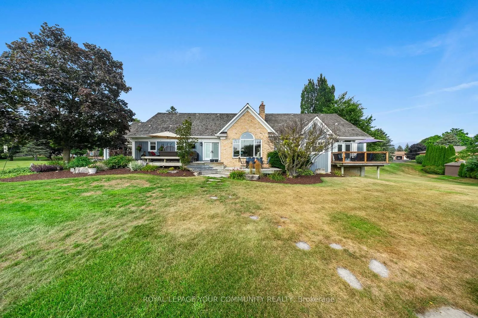 6 Creekside Court