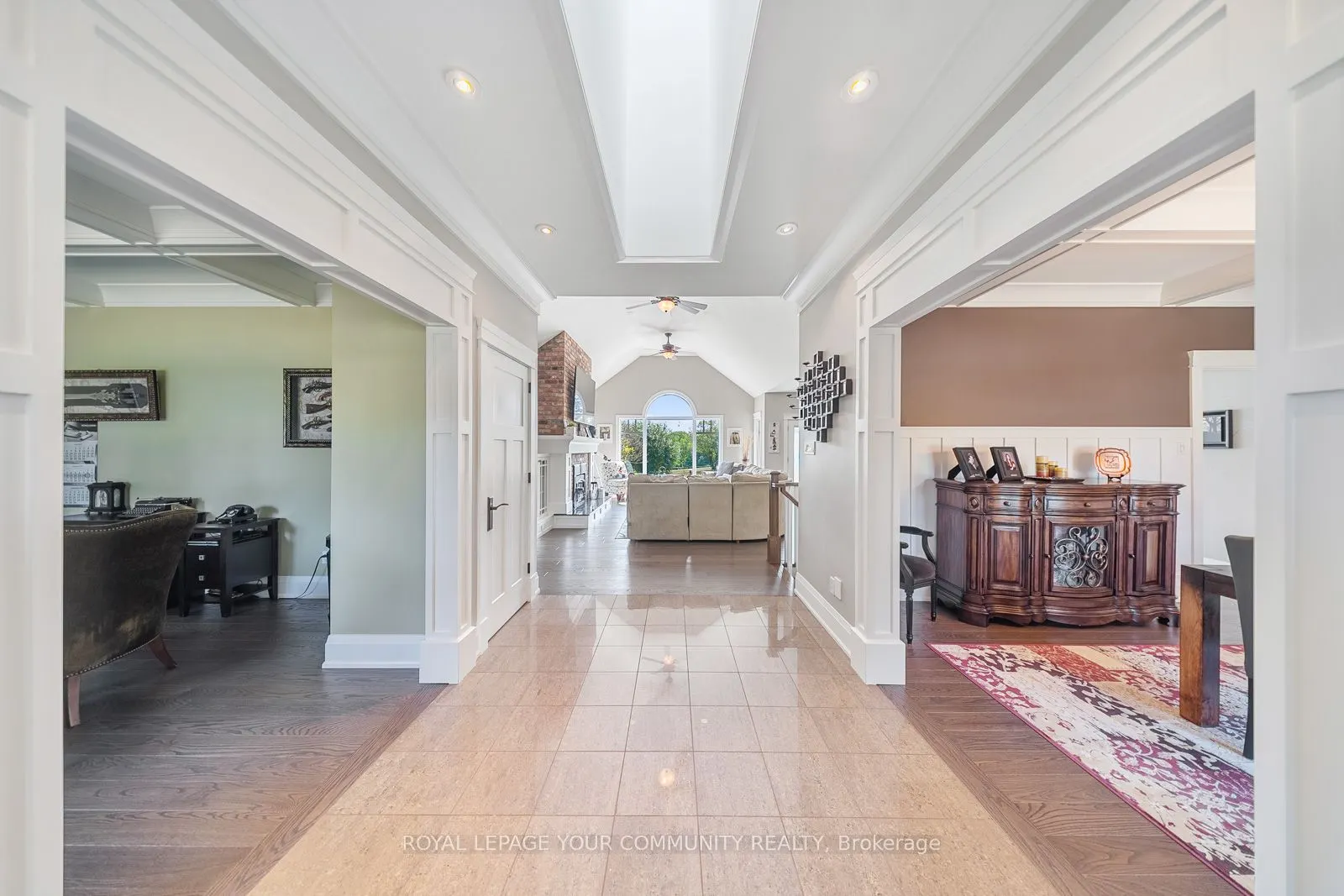 6 Creekside Court