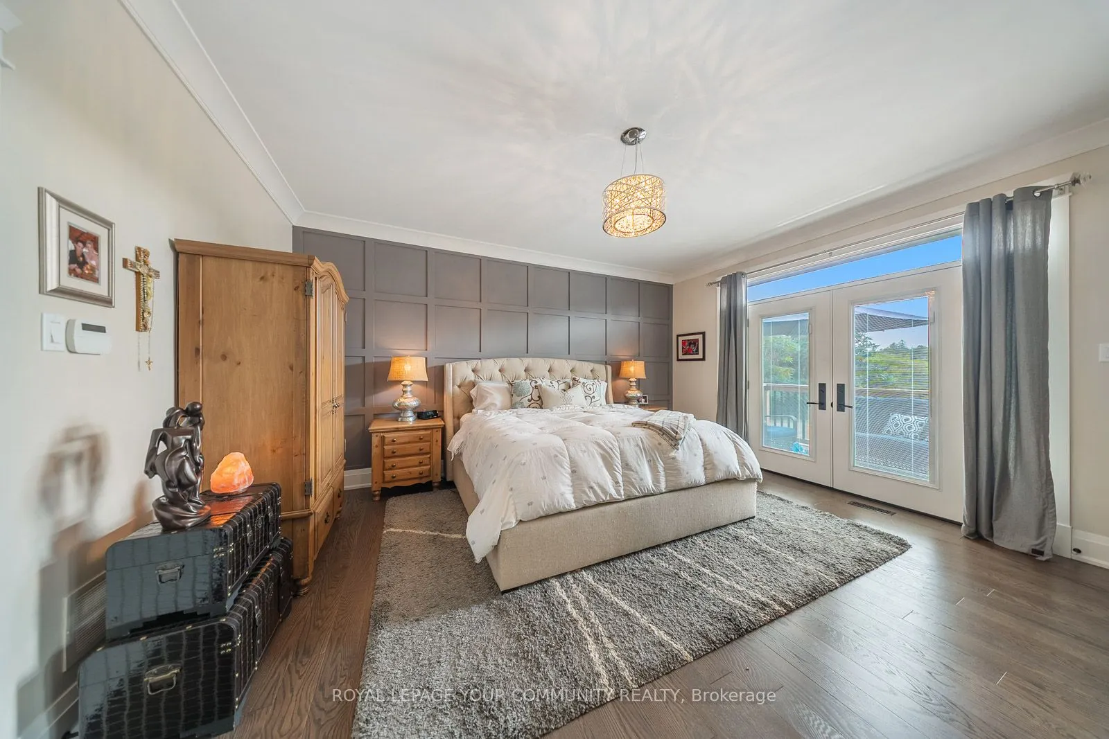 6 Creekside Court