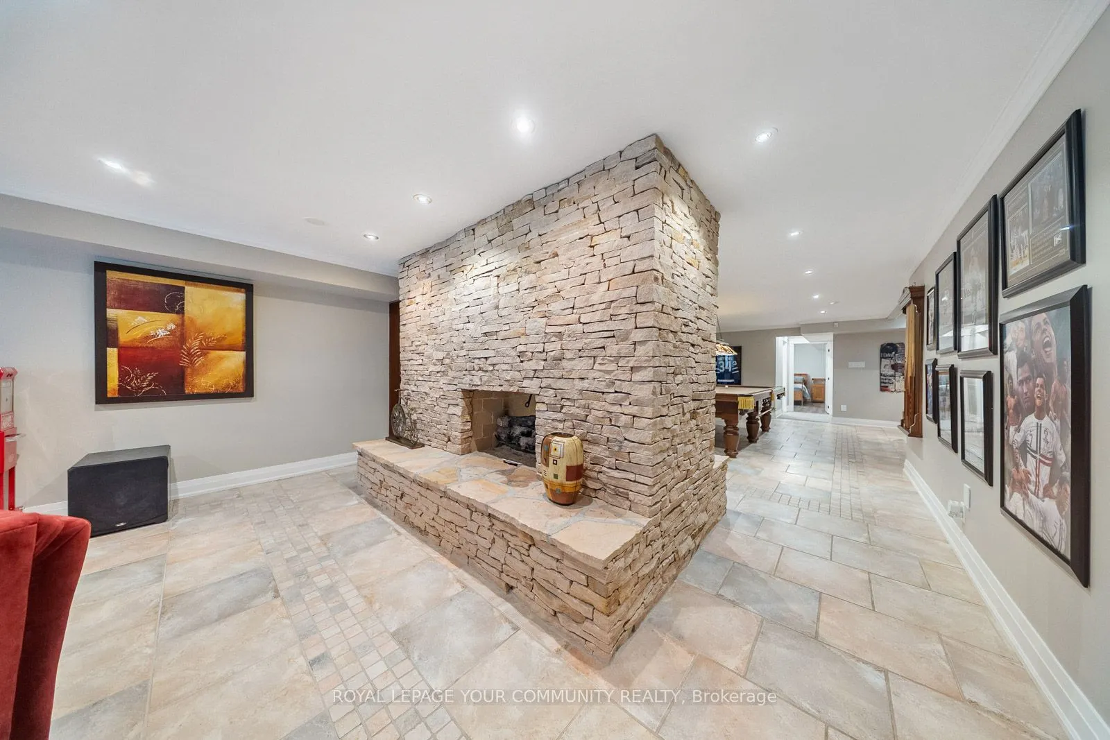 6 Creekside Court