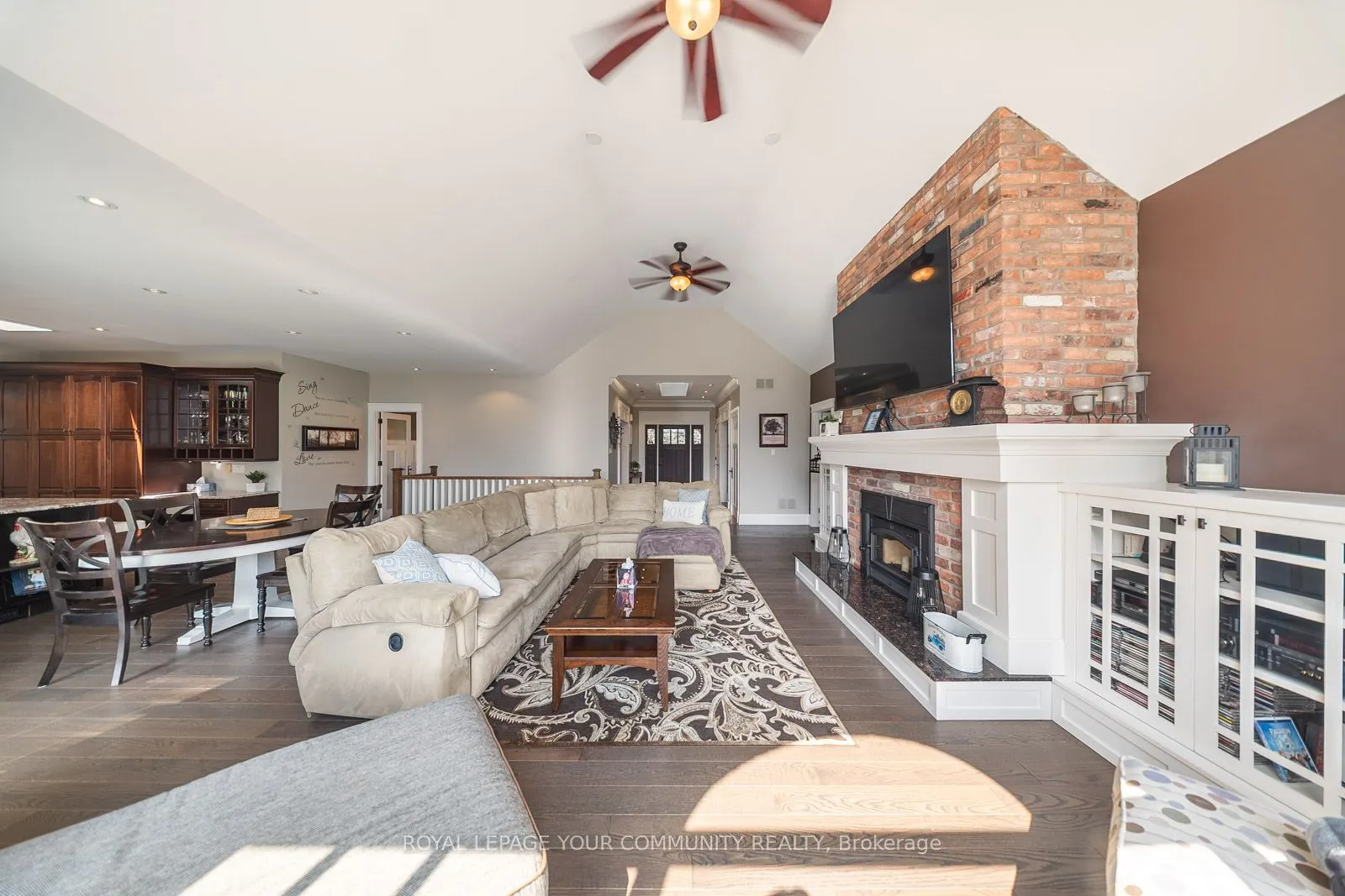 6 Creekside Court
