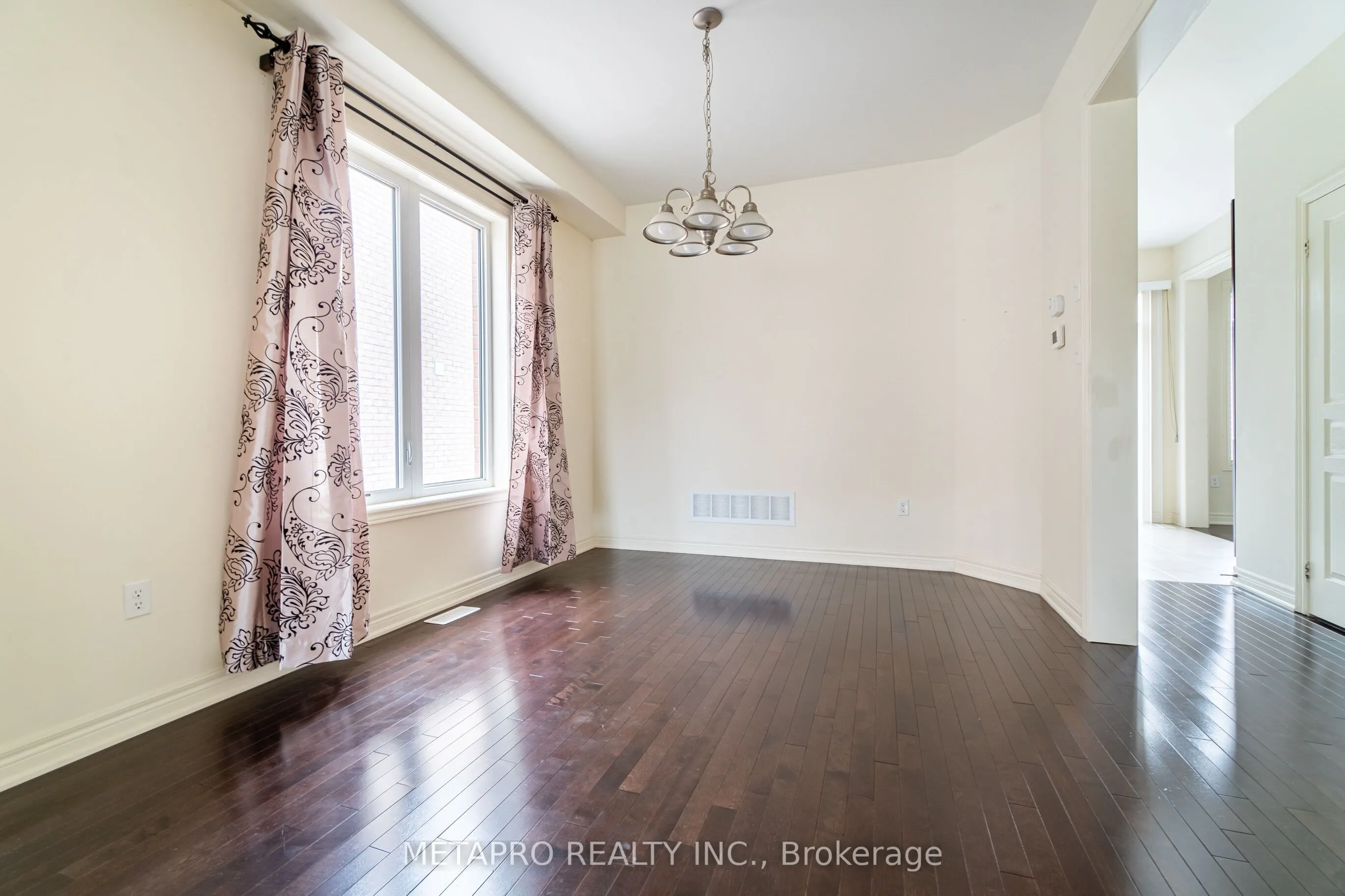 69 George Robinson Drive