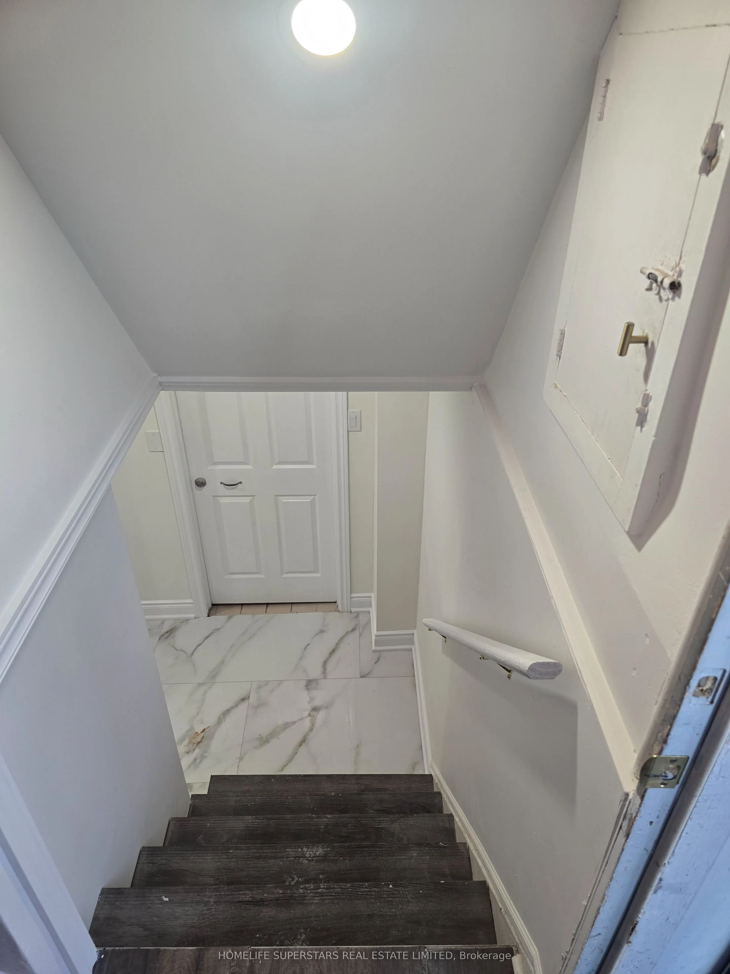 918 Islington (Bsmnt) Avenue