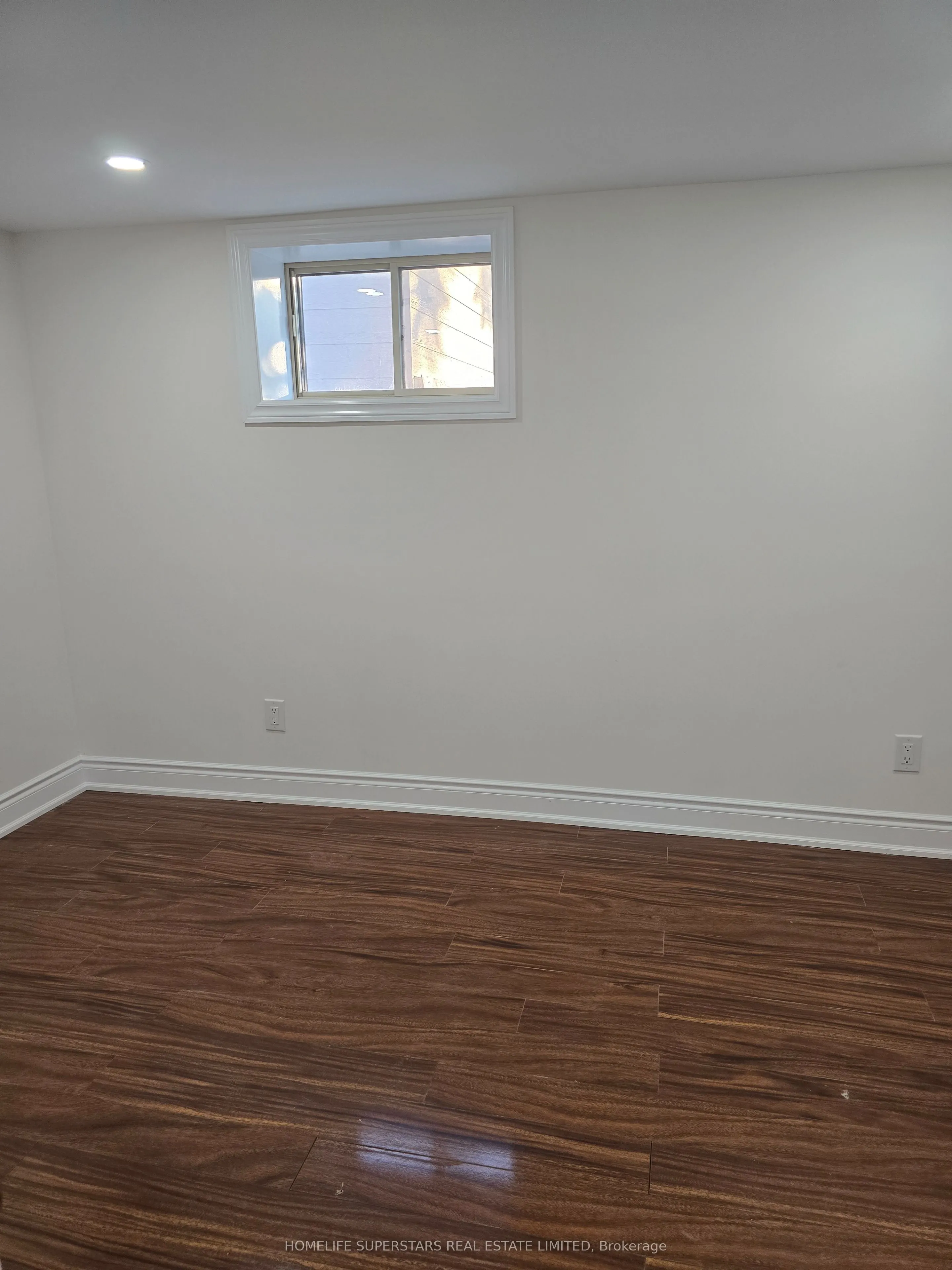 918 Islington (Bsmnt) Avenue