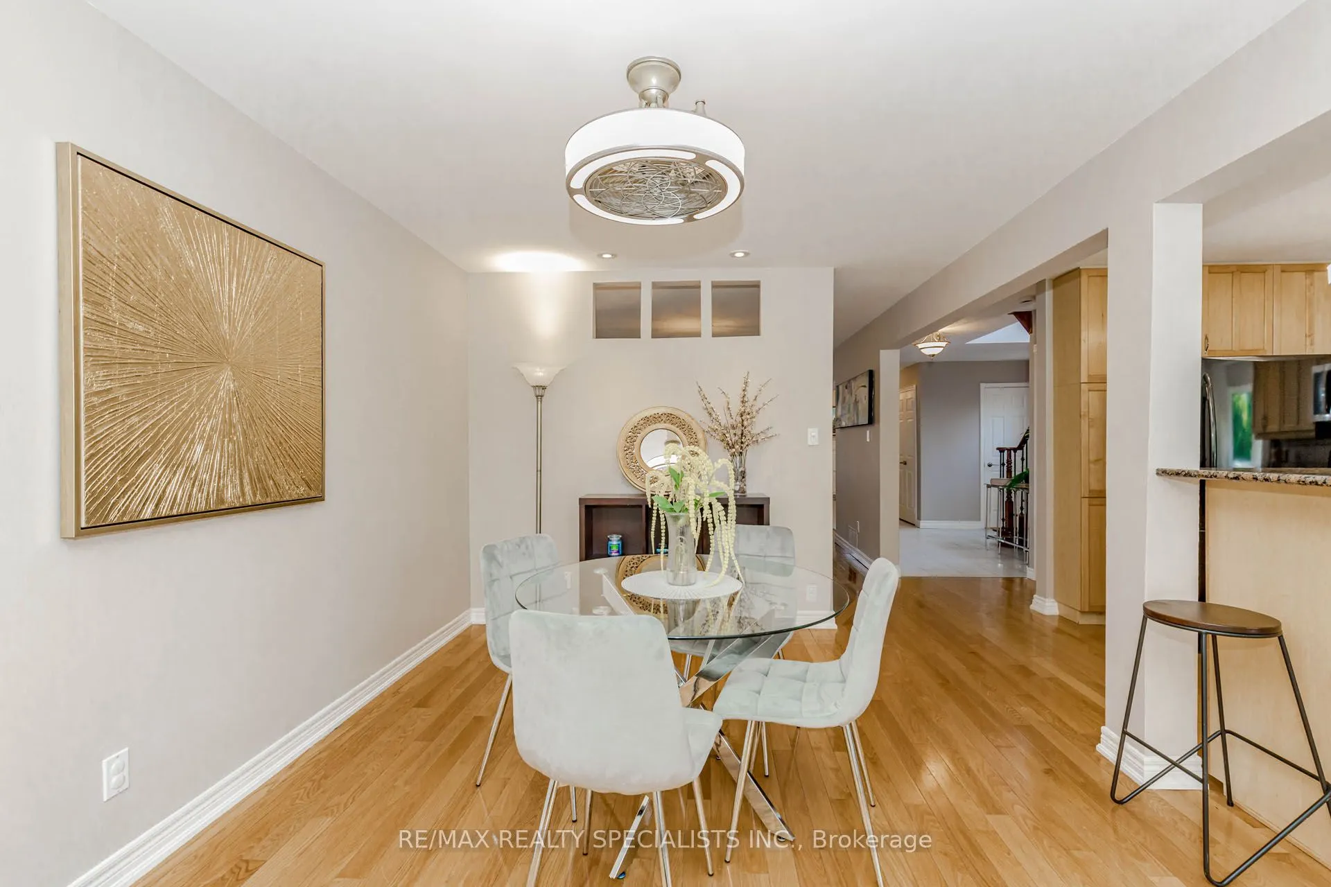 3350 Columbine Crescent