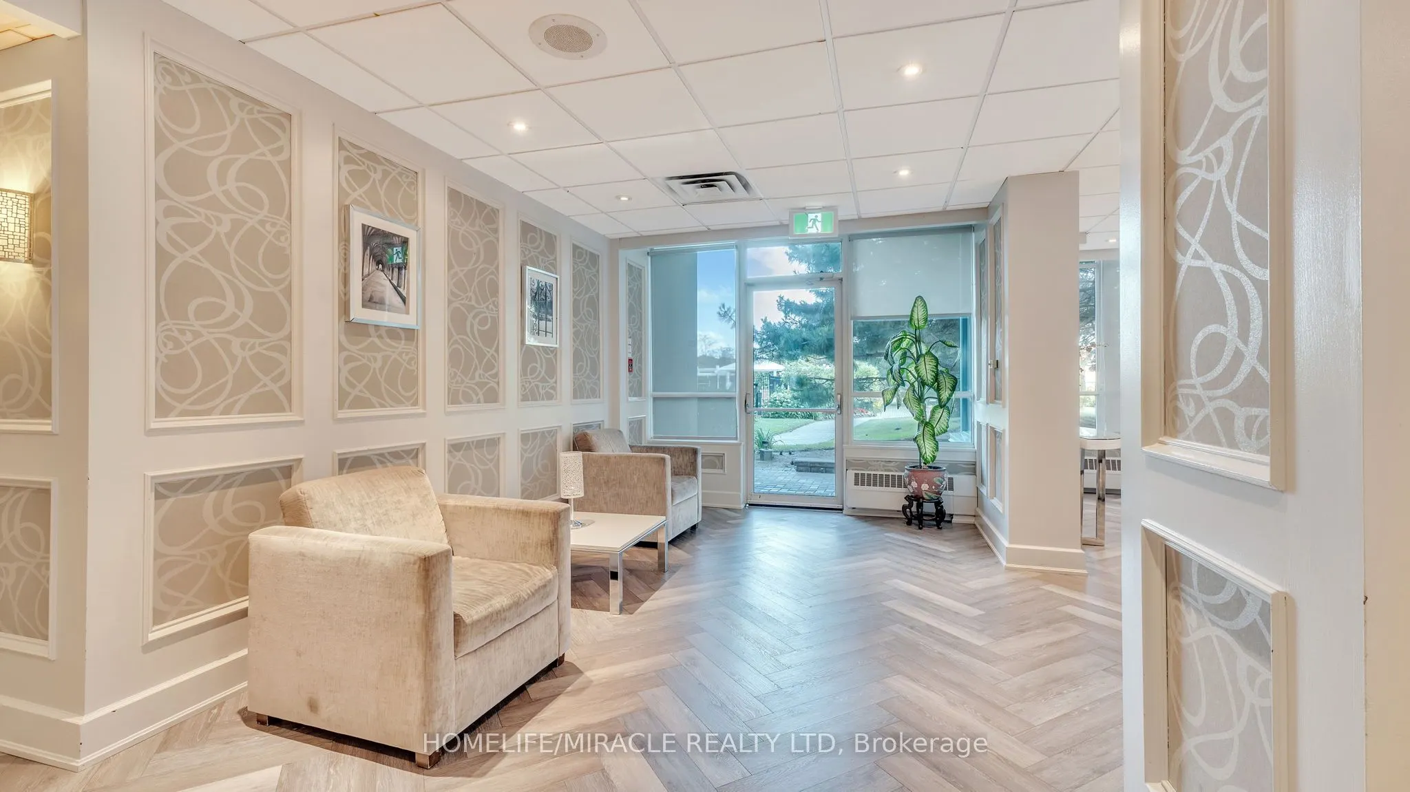 550 Webb Drive, #2009