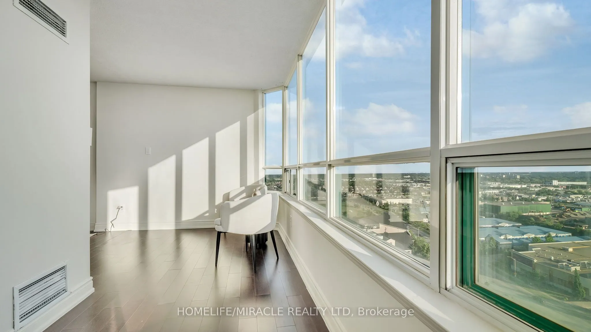 550 Webb Drive, #2009