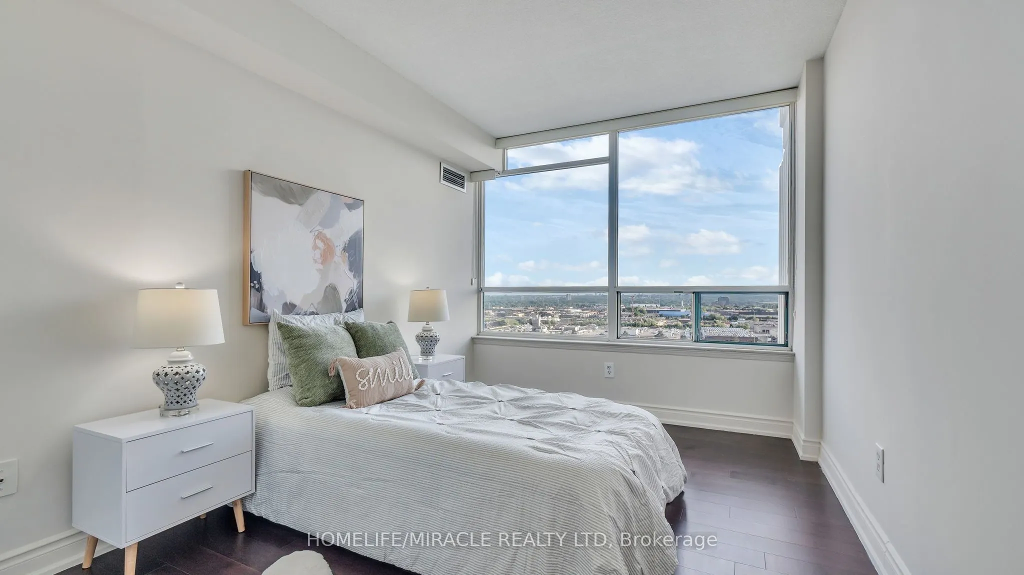 550 Webb Drive, #2009