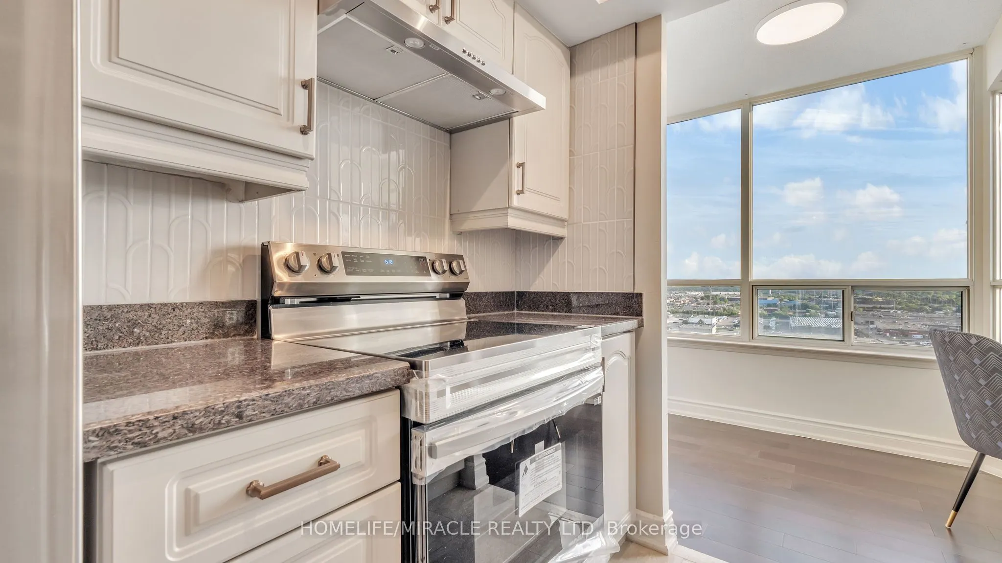 550 Webb Drive, #2009