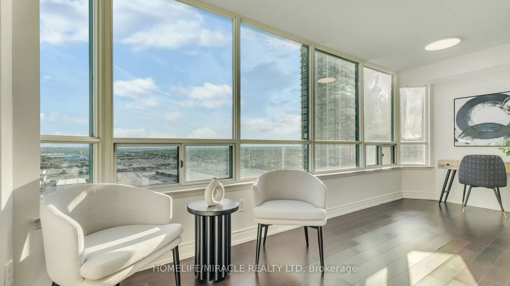 550 Webb Drive, #2009