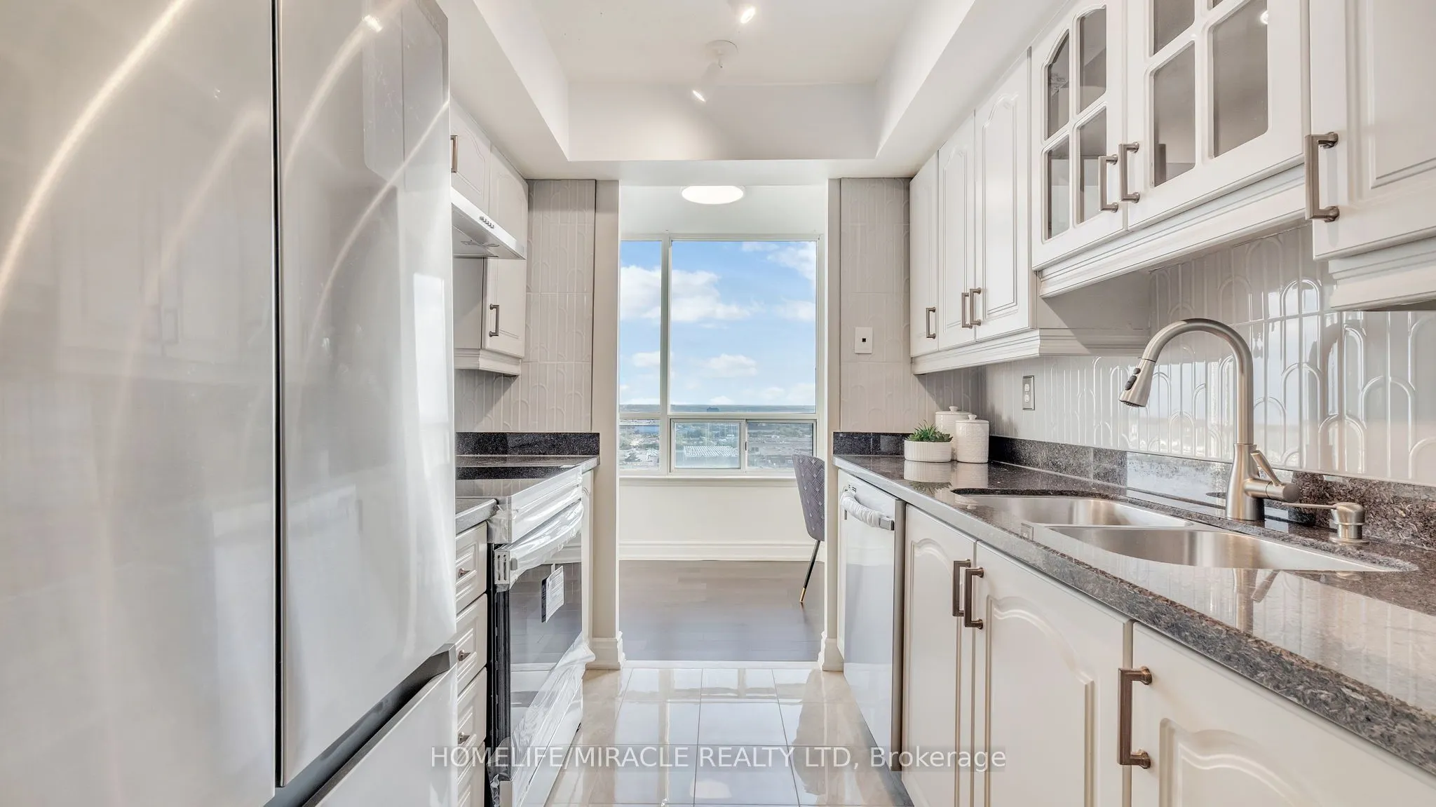 550 Webb Drive, #2009