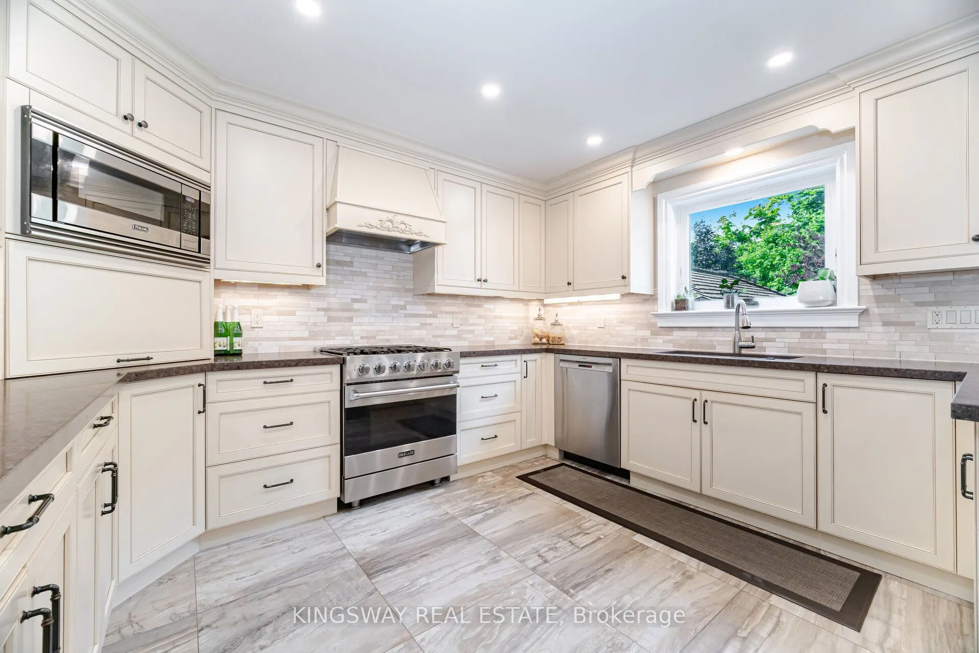 2246 Grand Ravine Drive